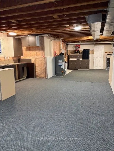 4 Downer Crescent