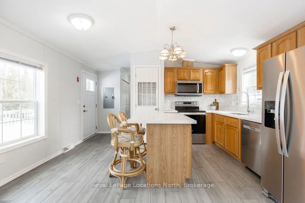 89 GEORGIAN GLEN Drive