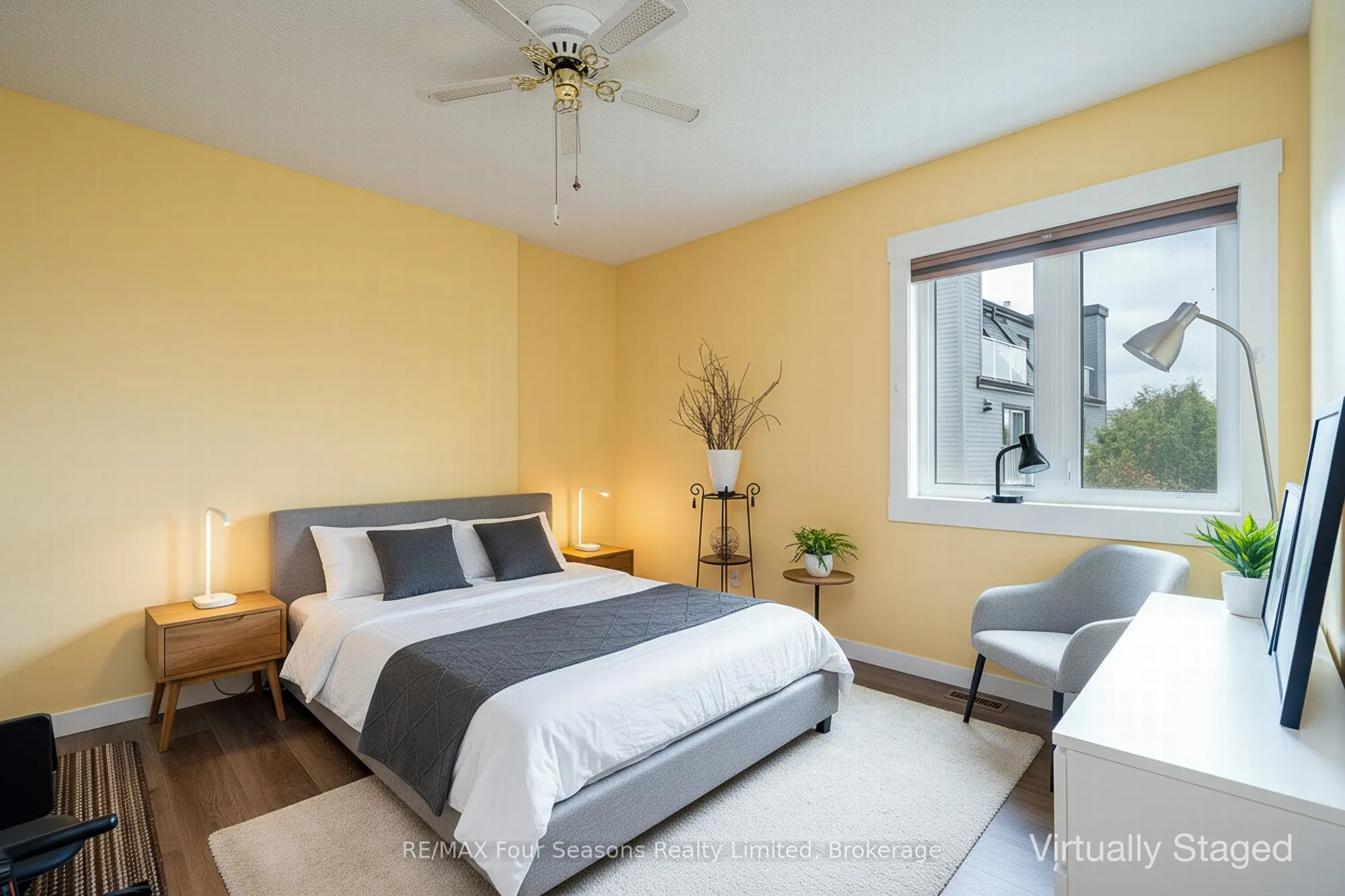 44 Trott Boulevard #17