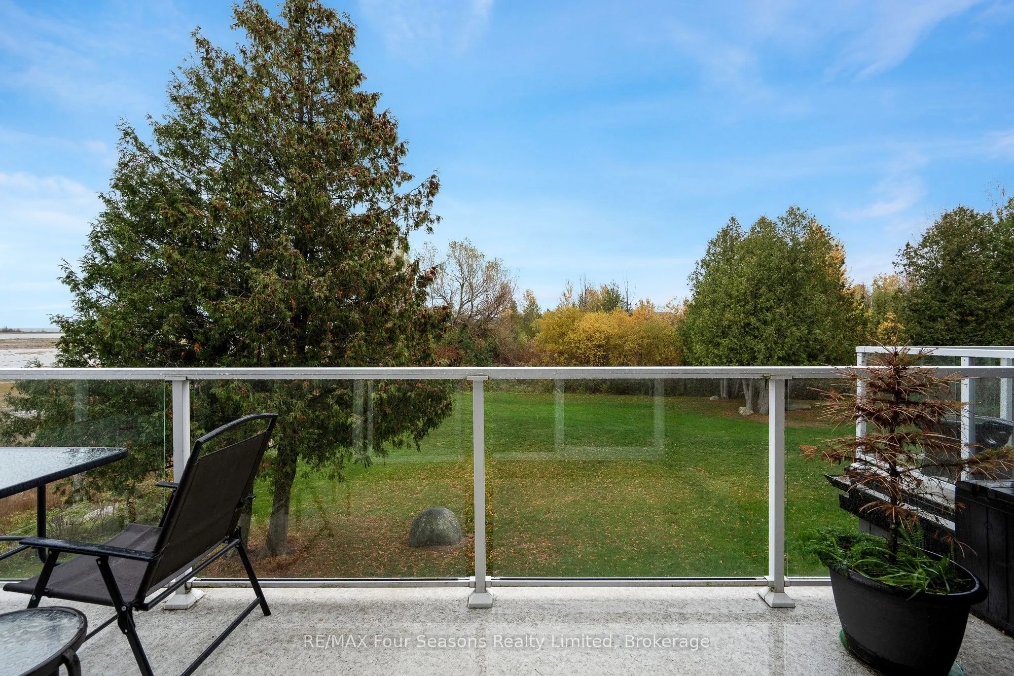 44 Trott Boulevard #17