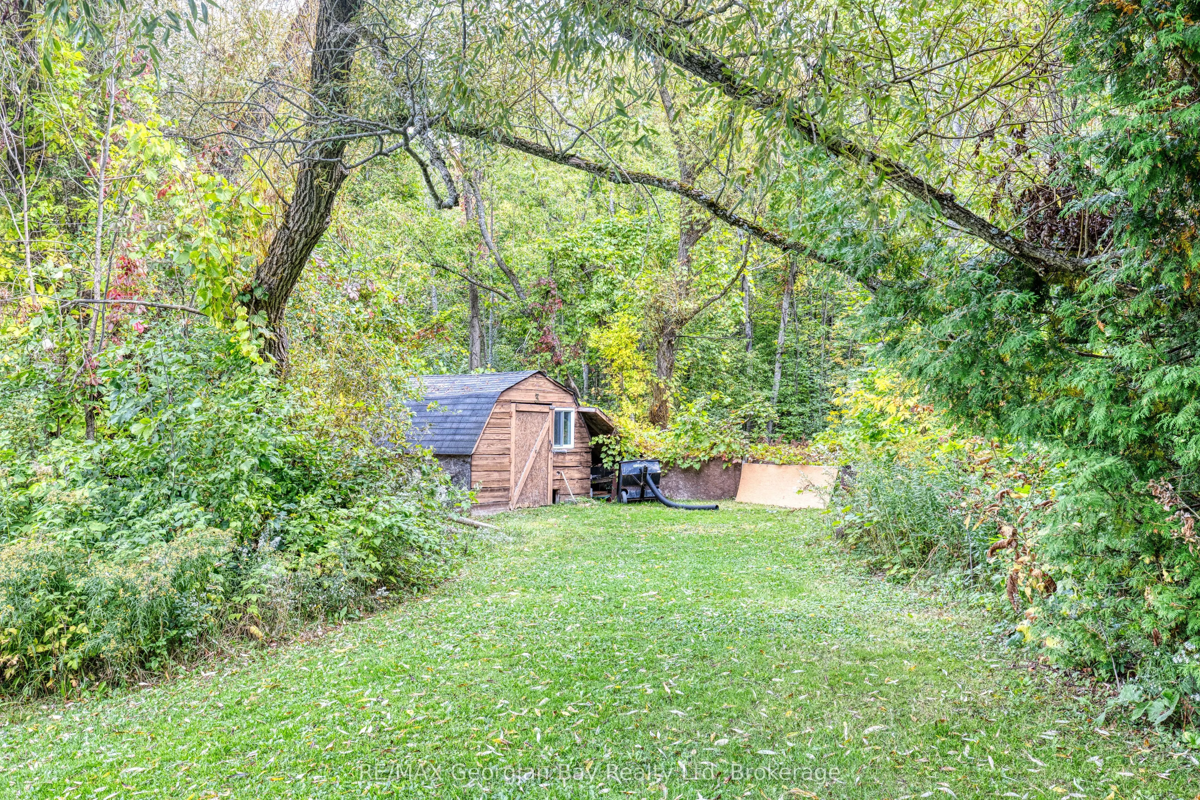 2407 Rumney Road