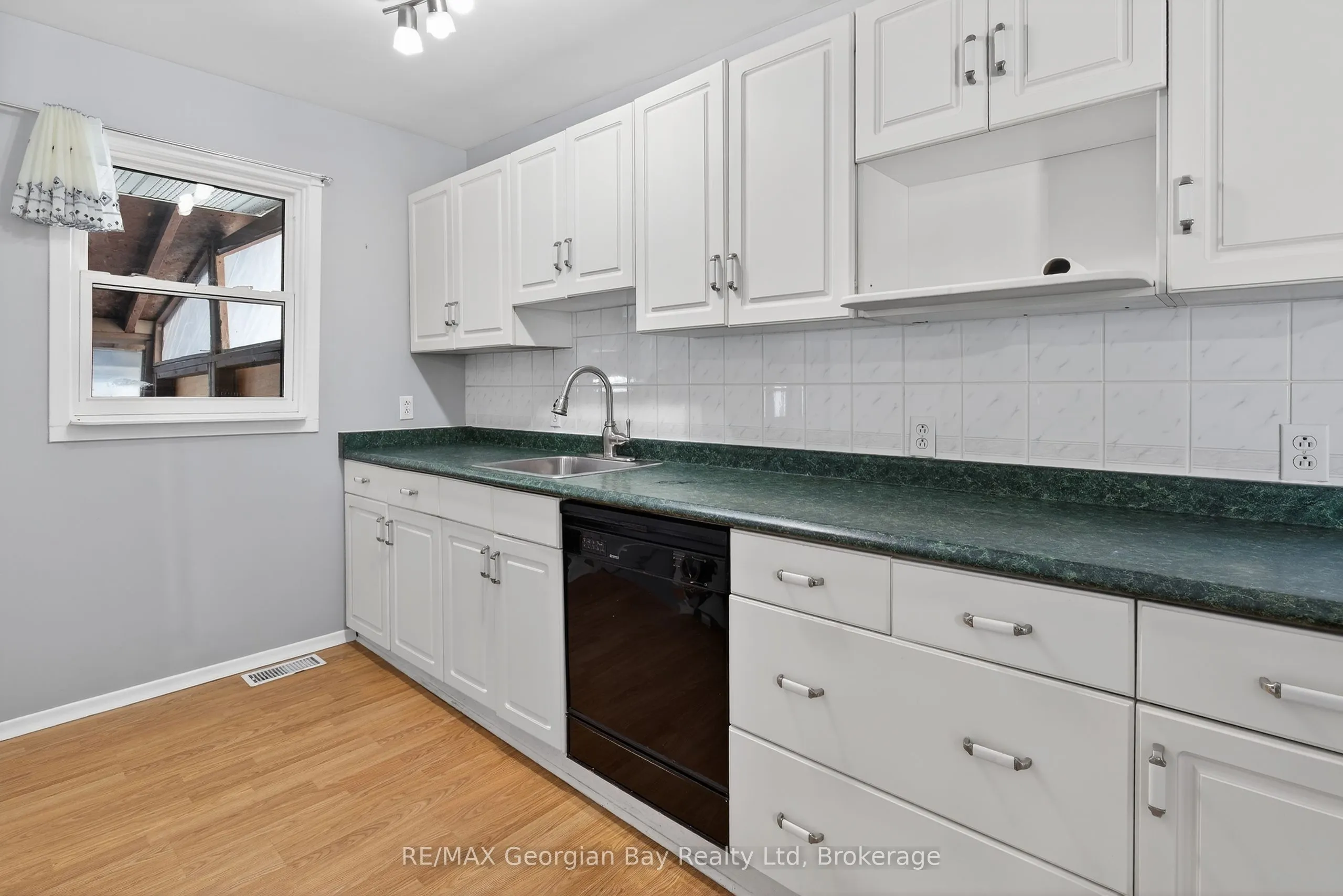 2407 Rumney Road