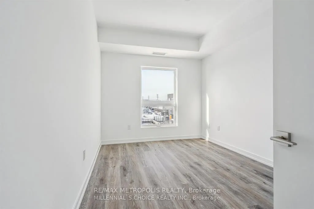 430 Essa Road #422