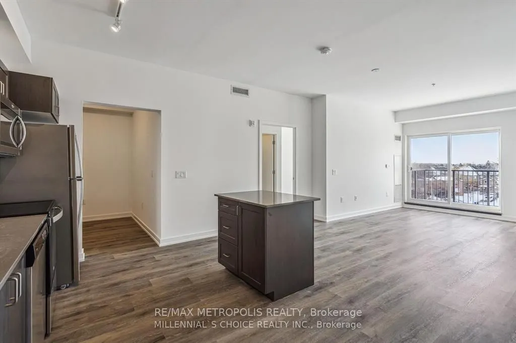 430 Essa Road #422