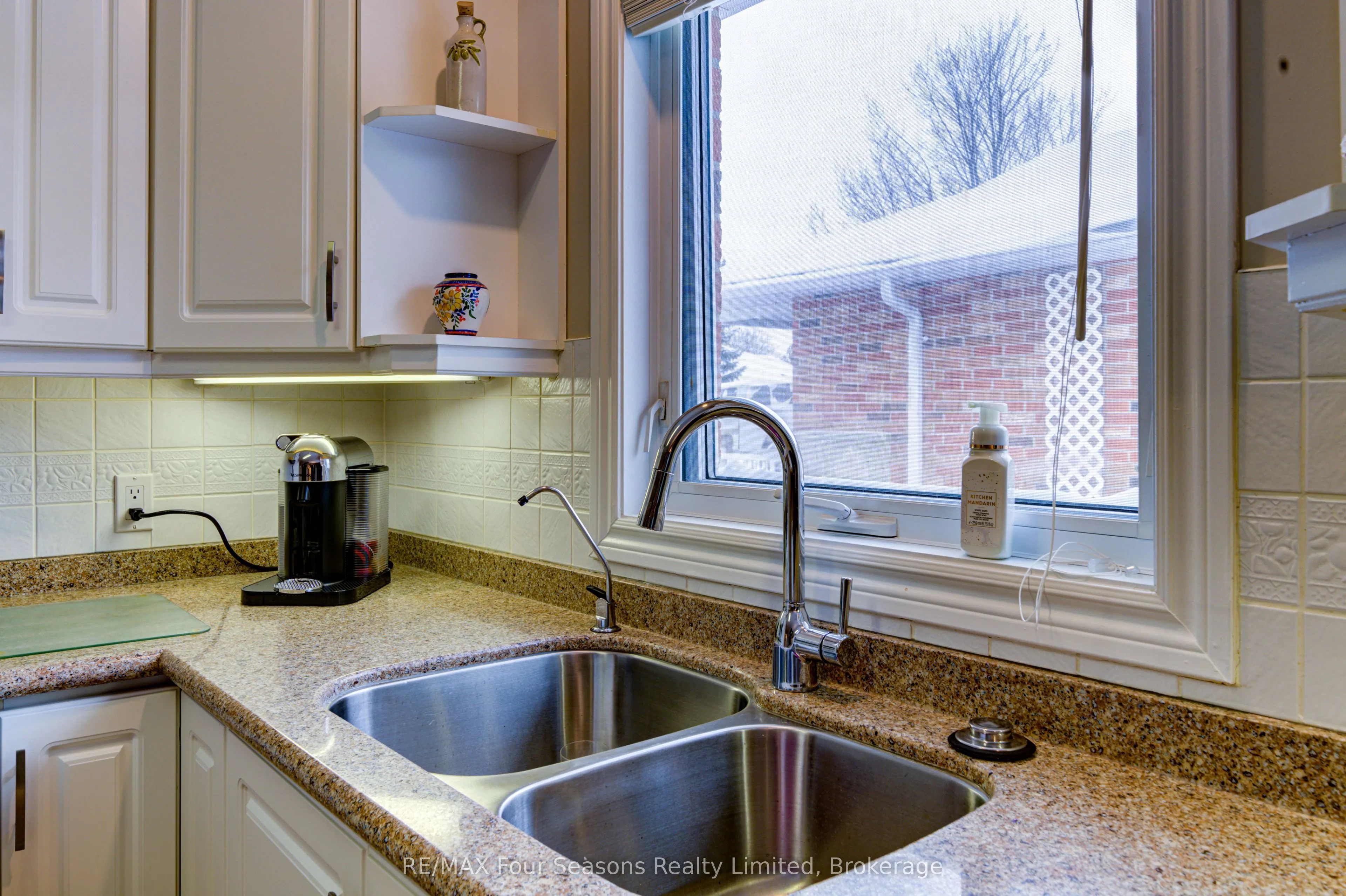 275 Huron Street #8