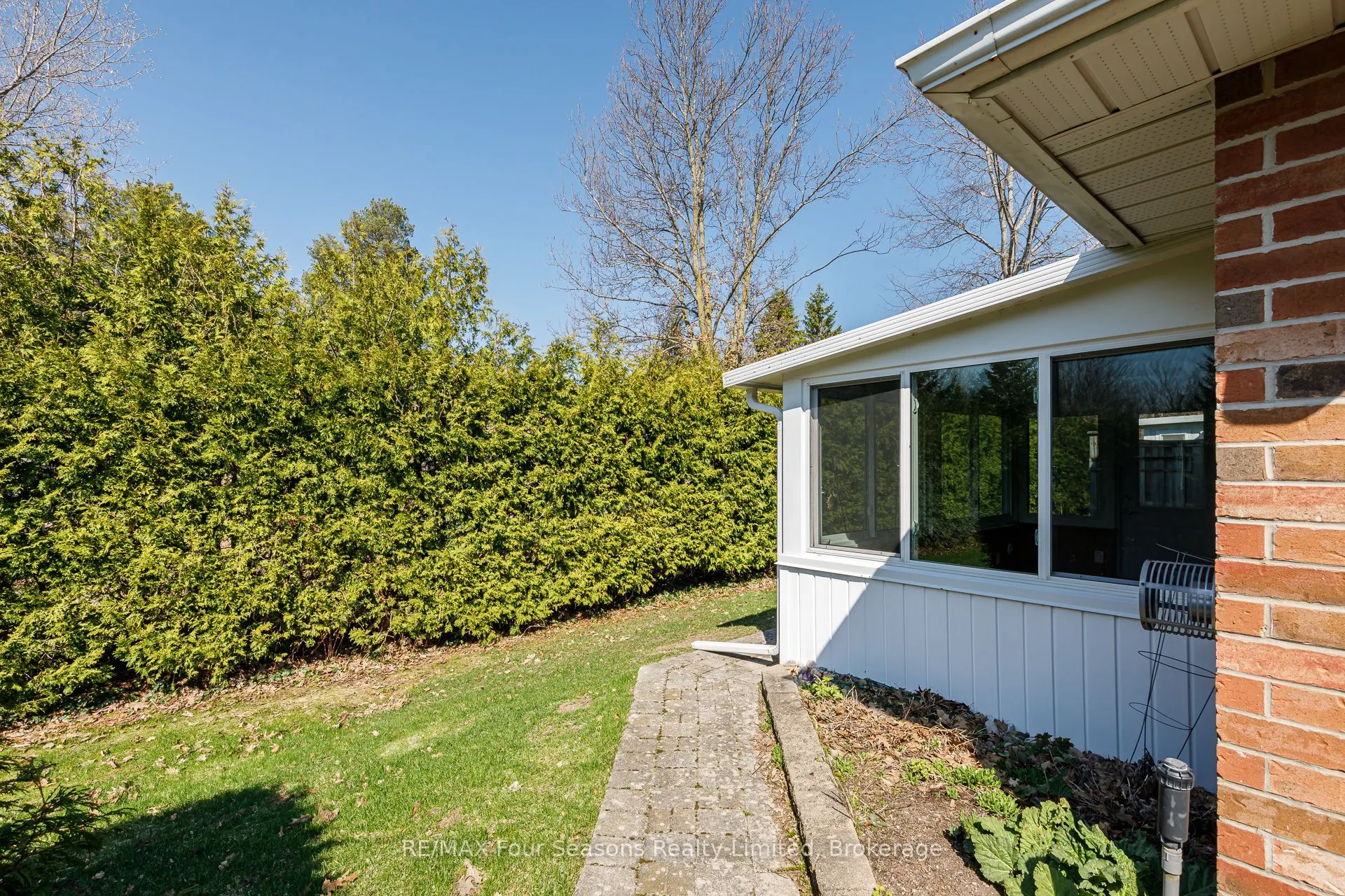 275 Huron Street #8