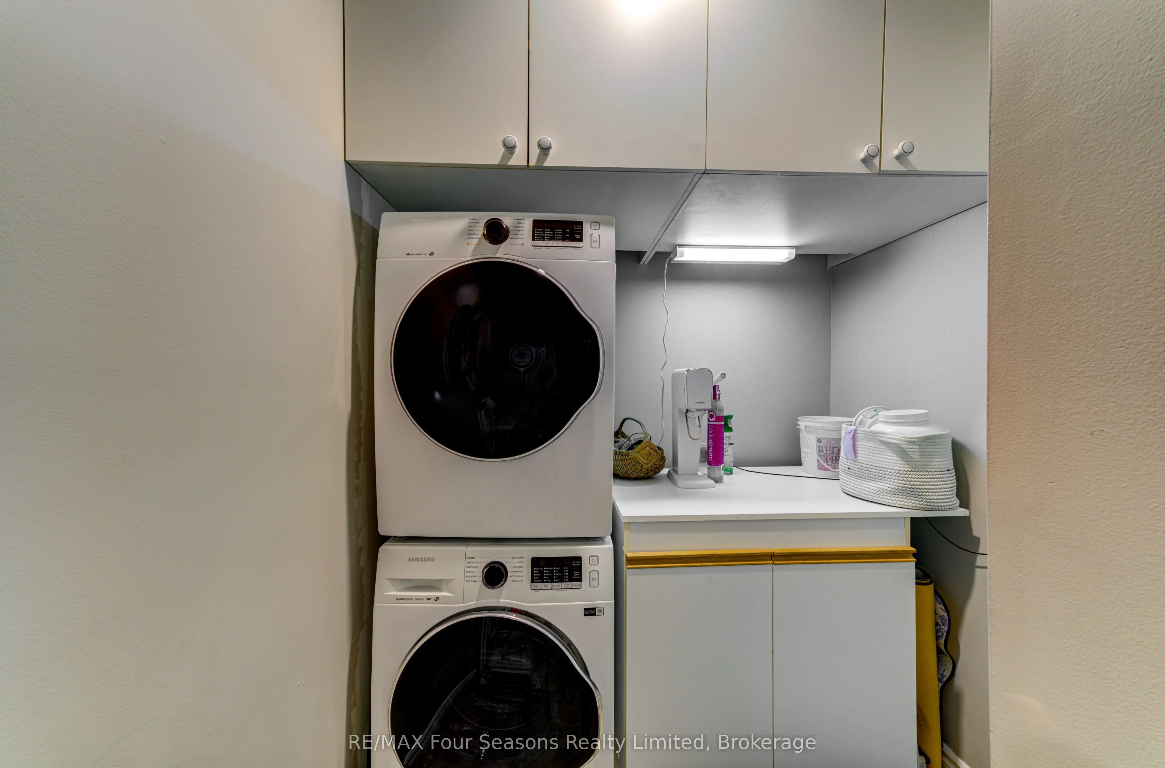 275 Huron Street #8