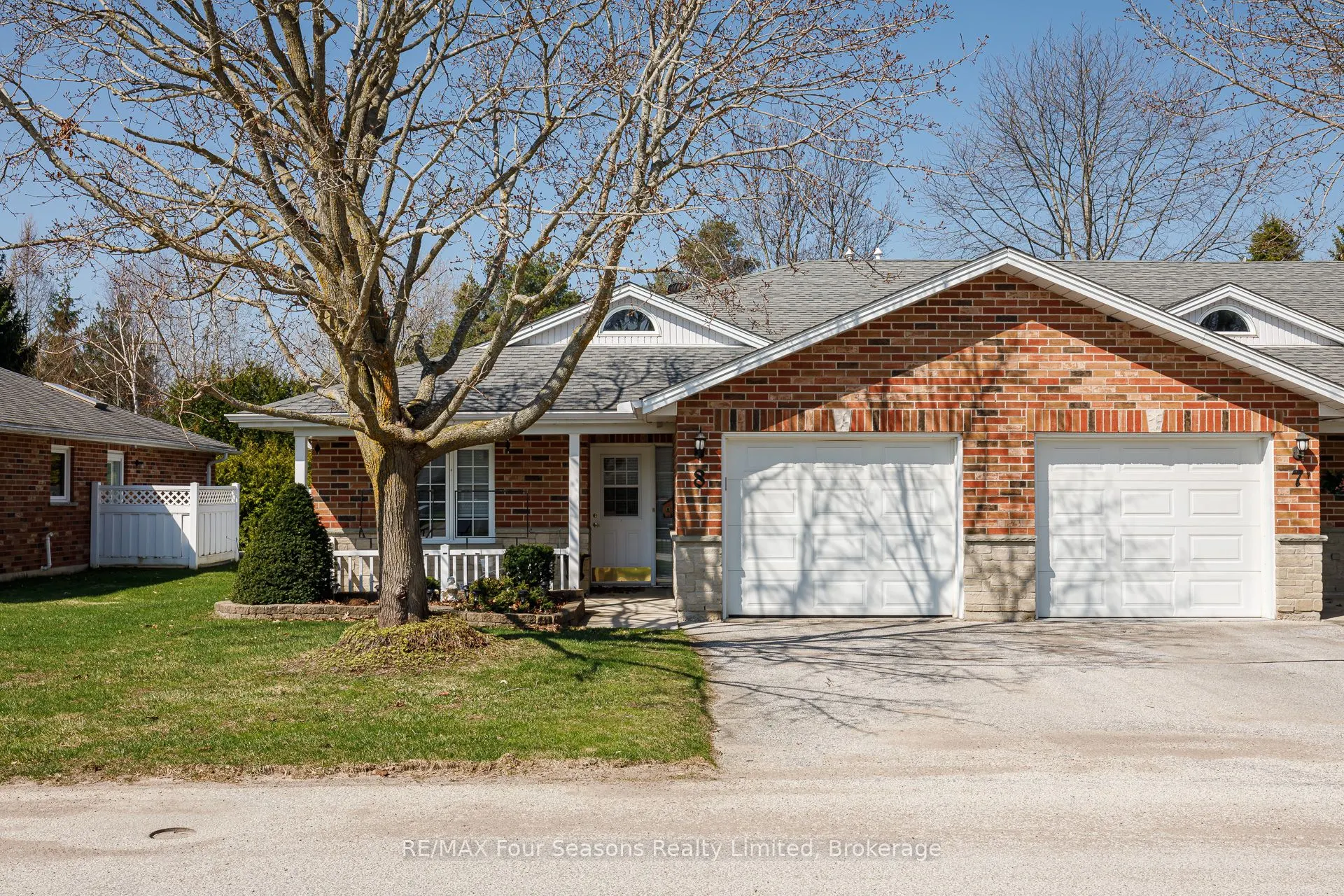 275 Huron Street #8