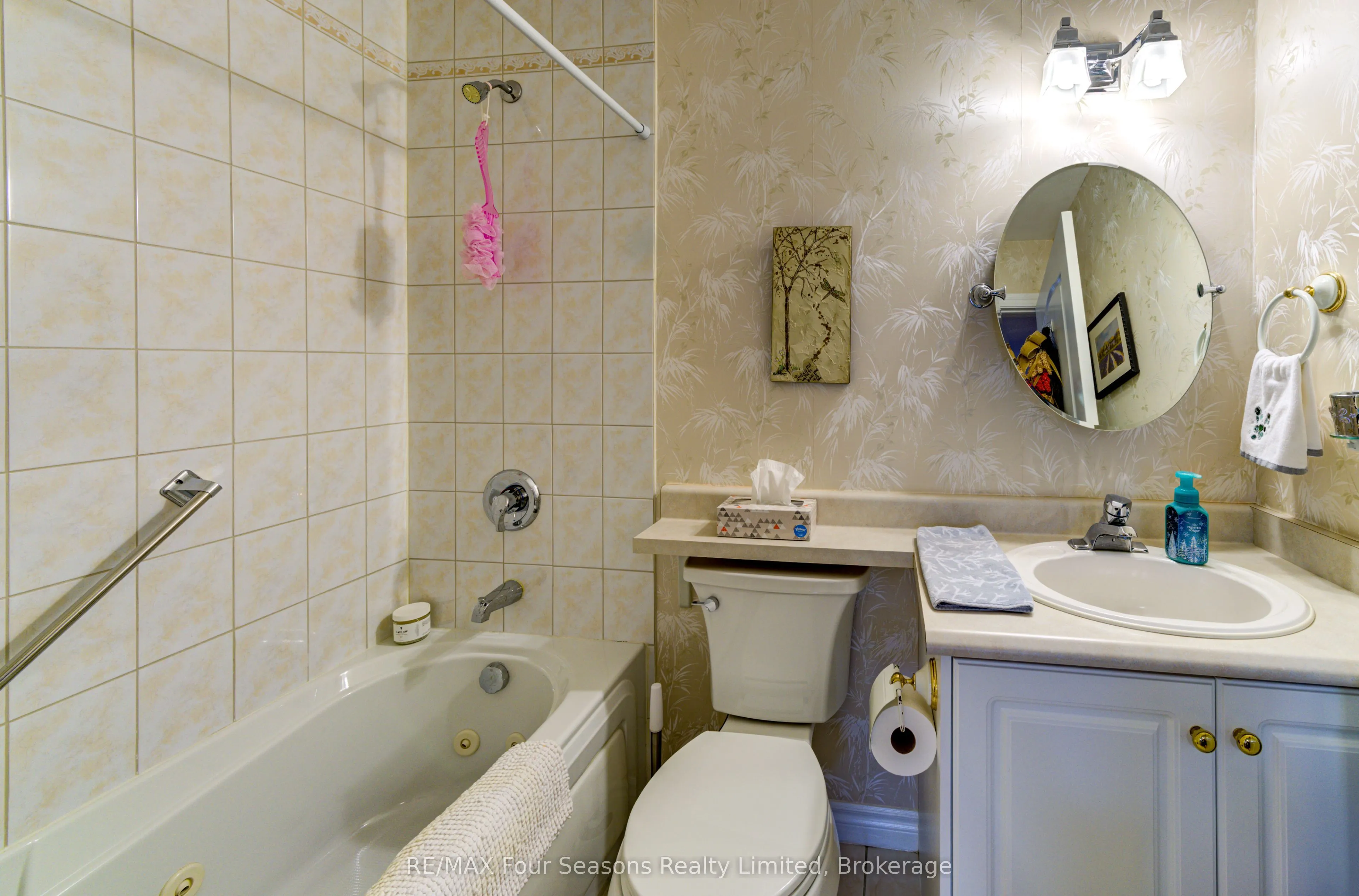 275 Huron Street #8