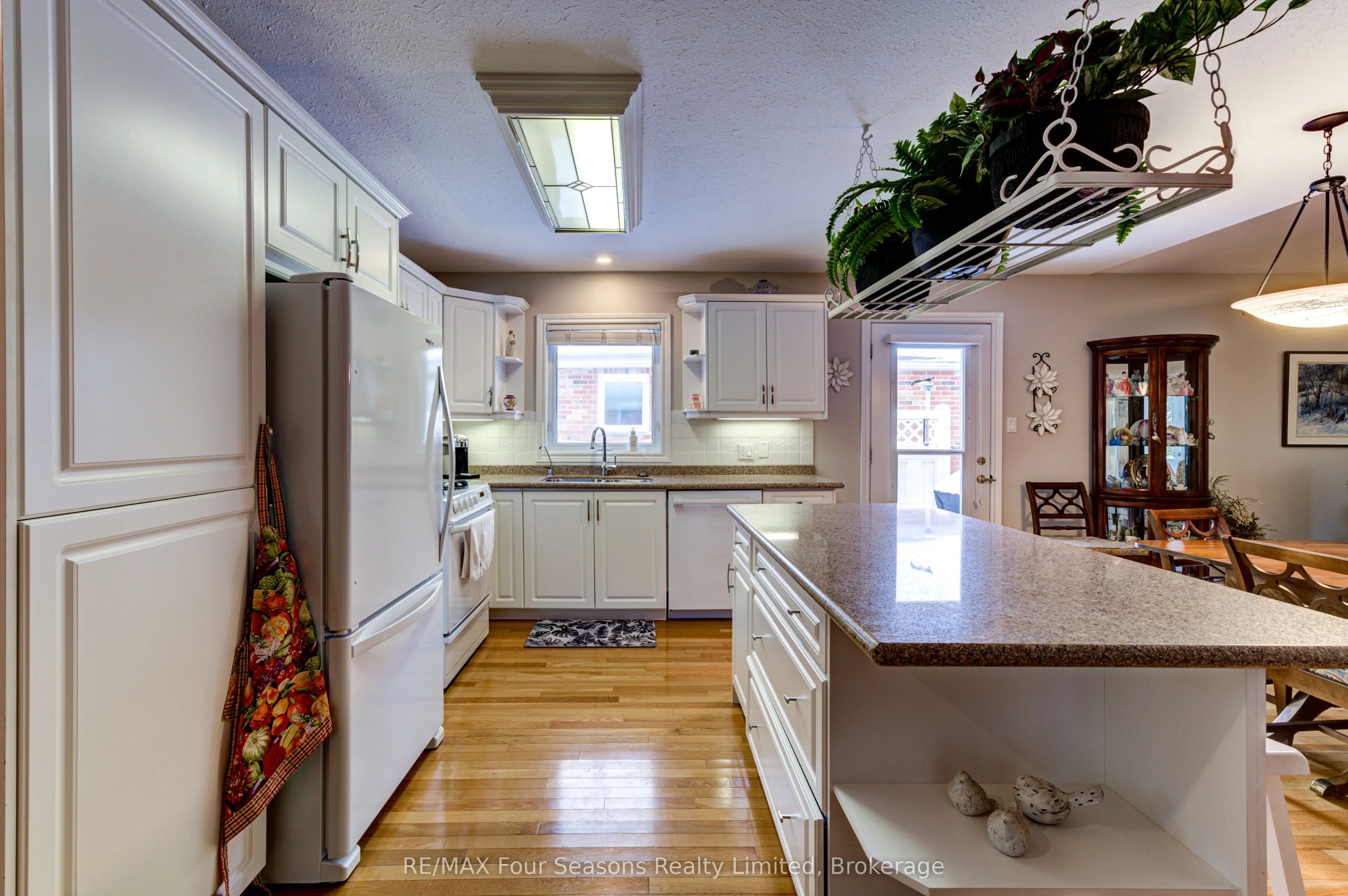 275 Huron Street #8