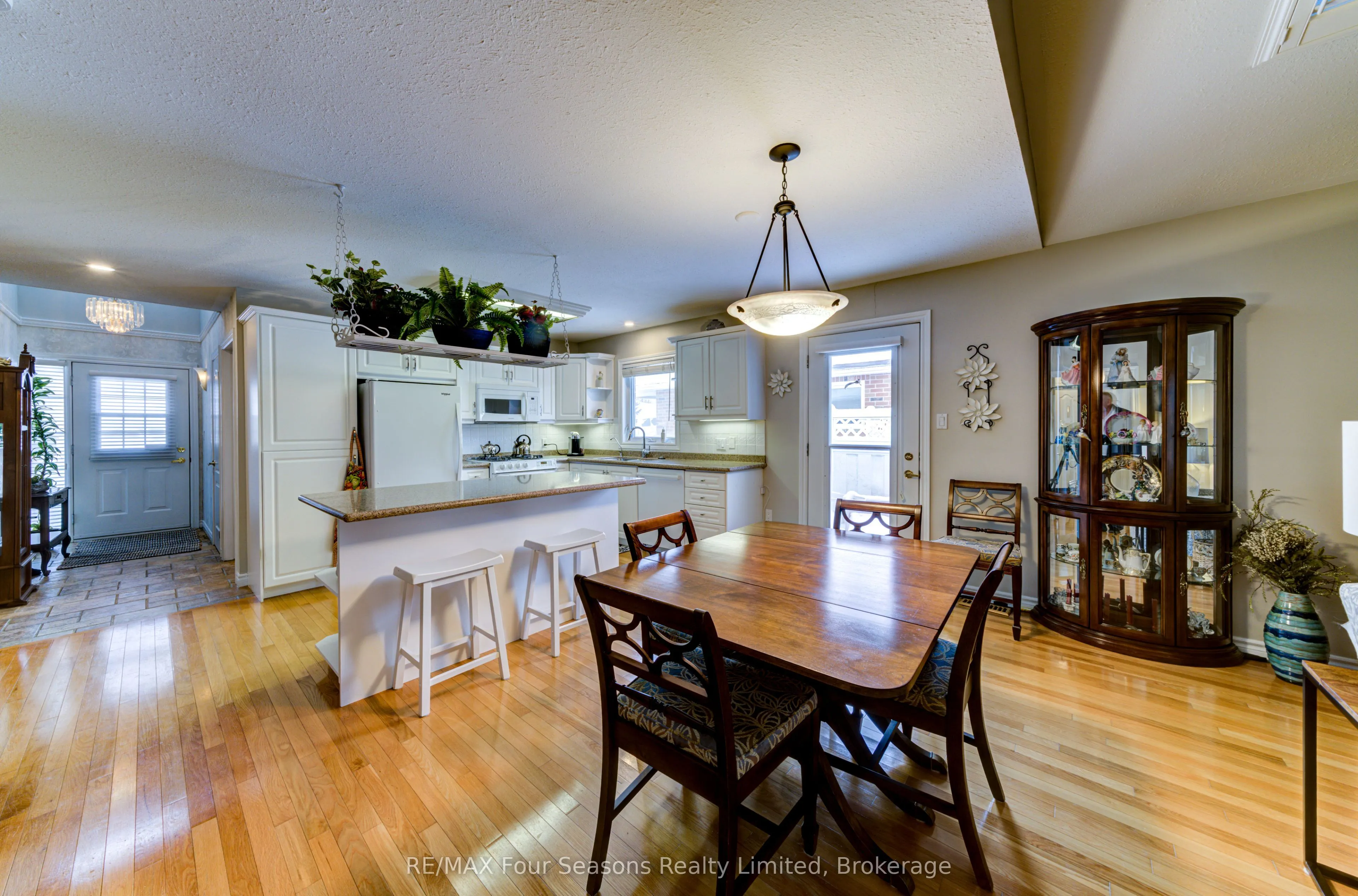 275 Huron Street #8