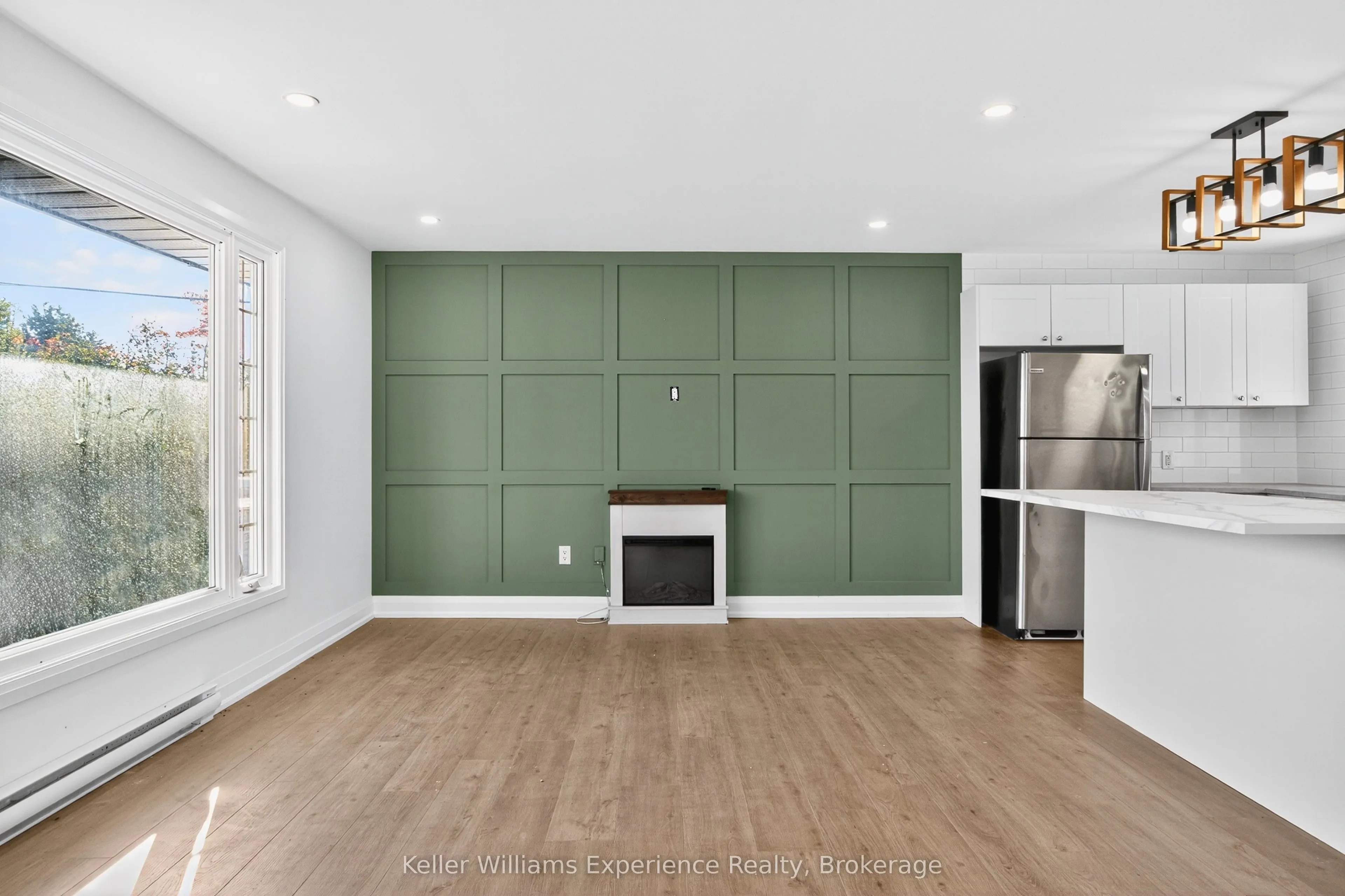 556 Champlain Road