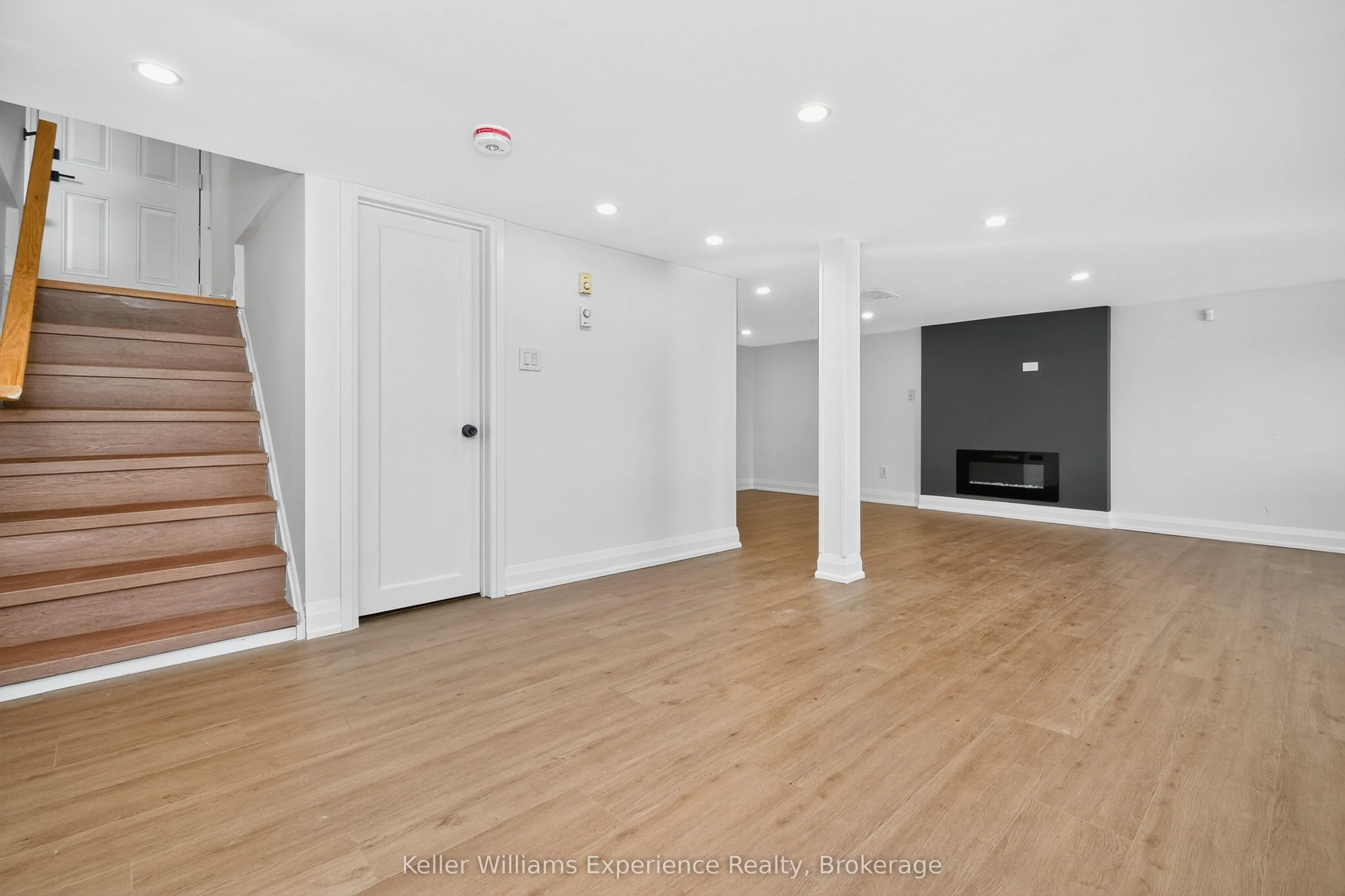 556 Champlain Road