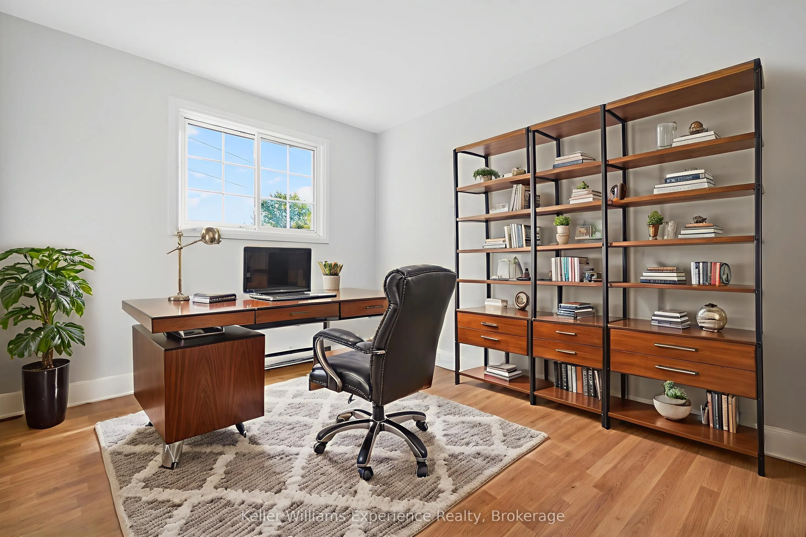 556 Champlain Road