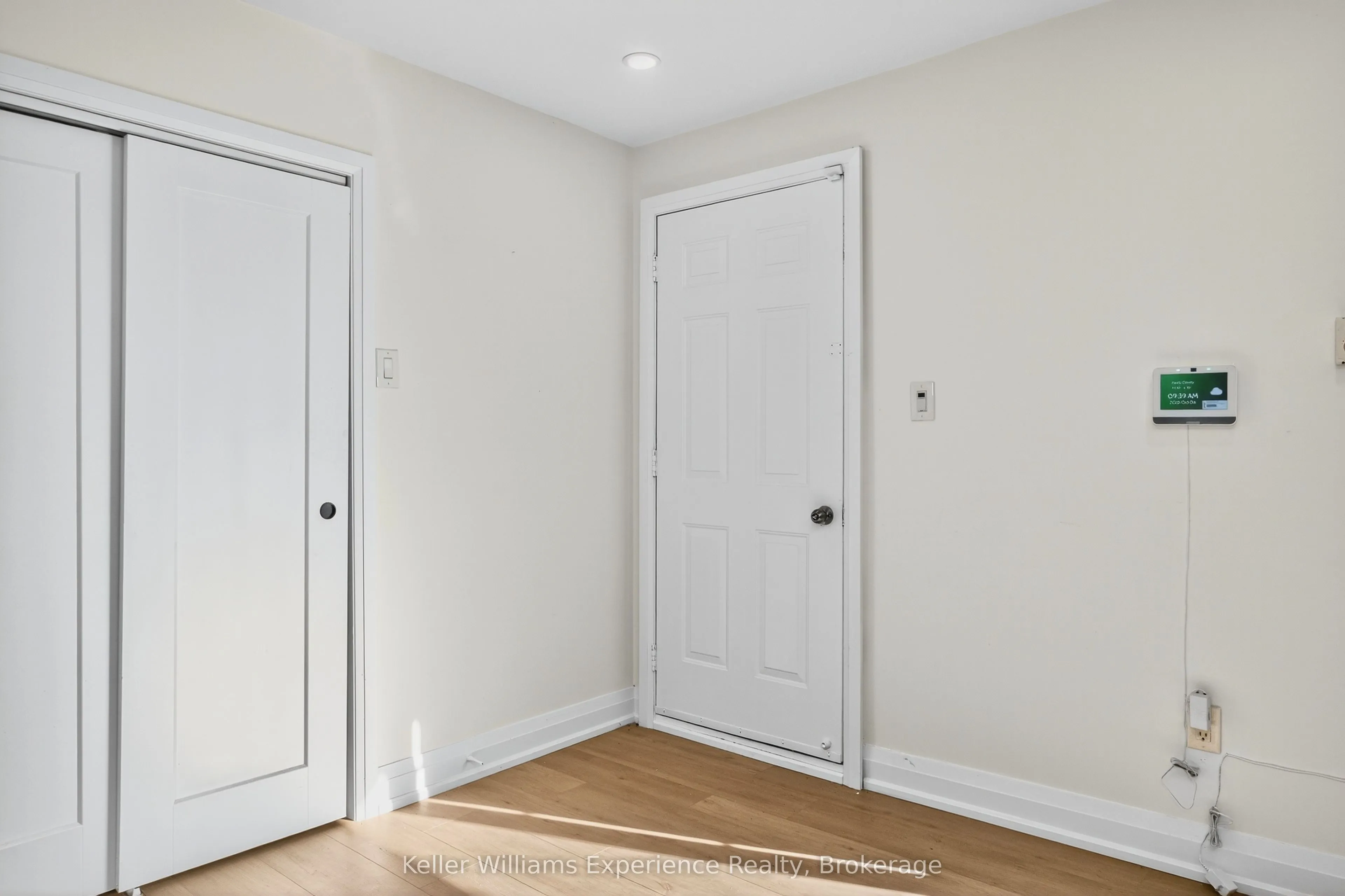 556 Champlain Road