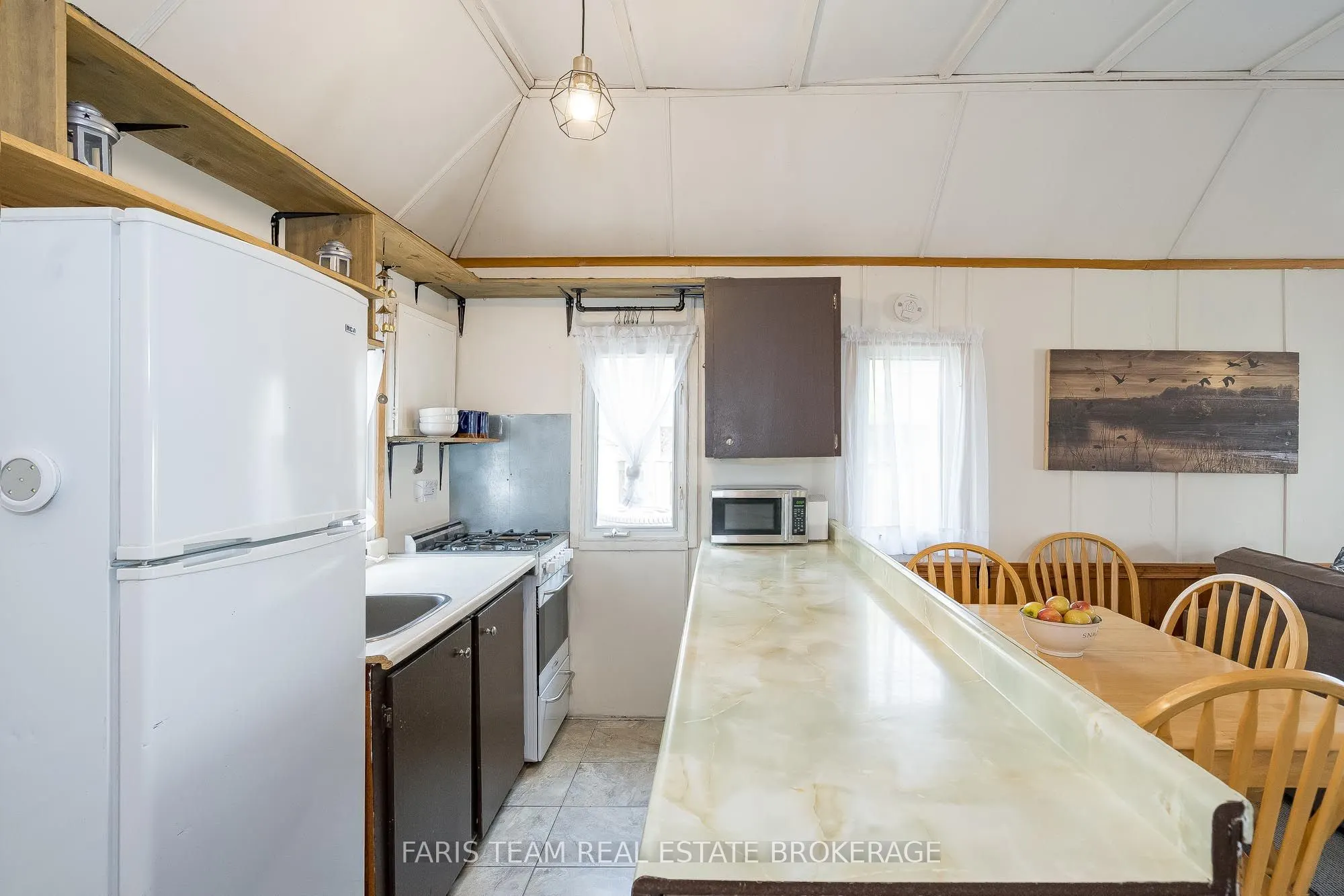 5632 Penetanguishene Road