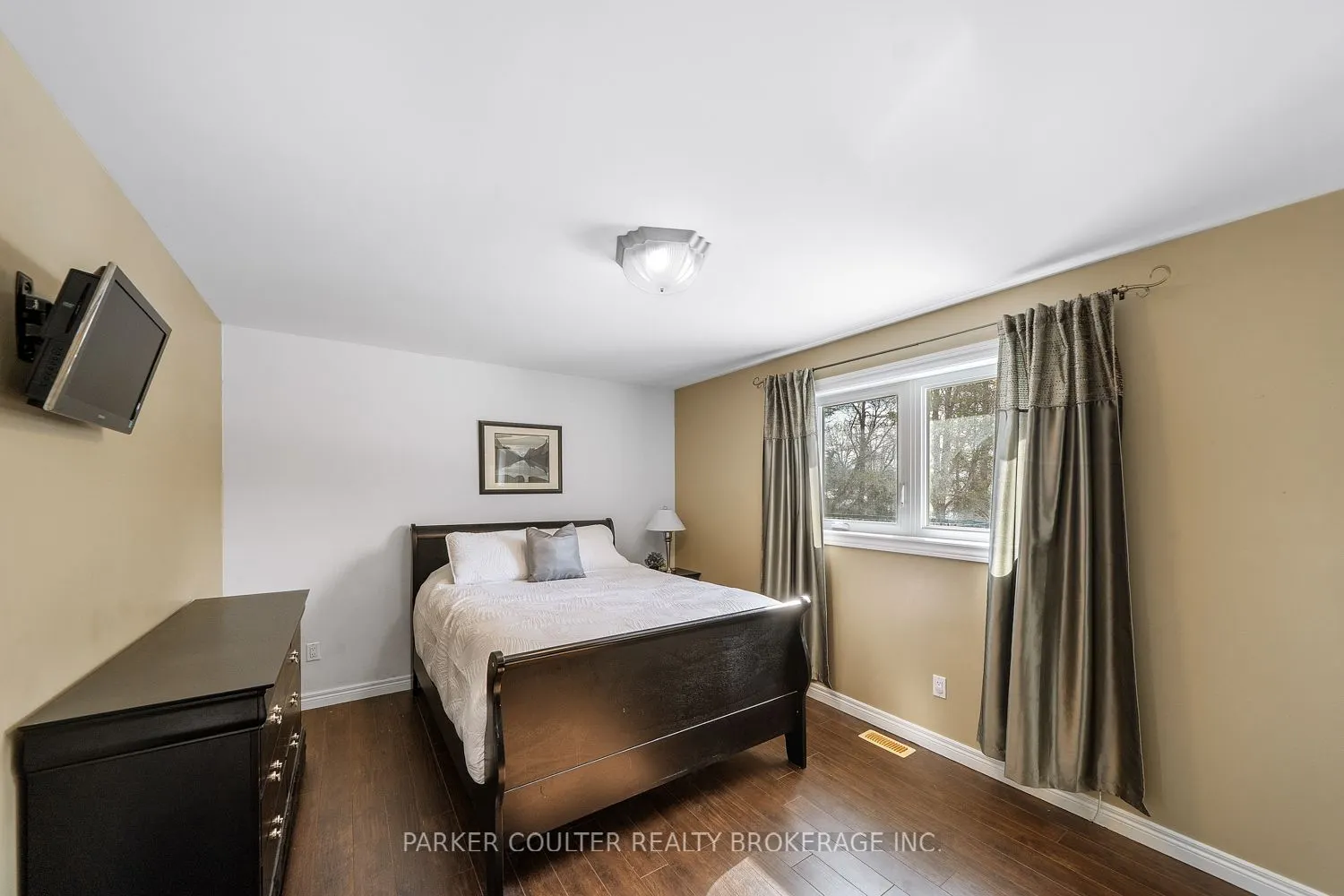 24 Parr Boulevard