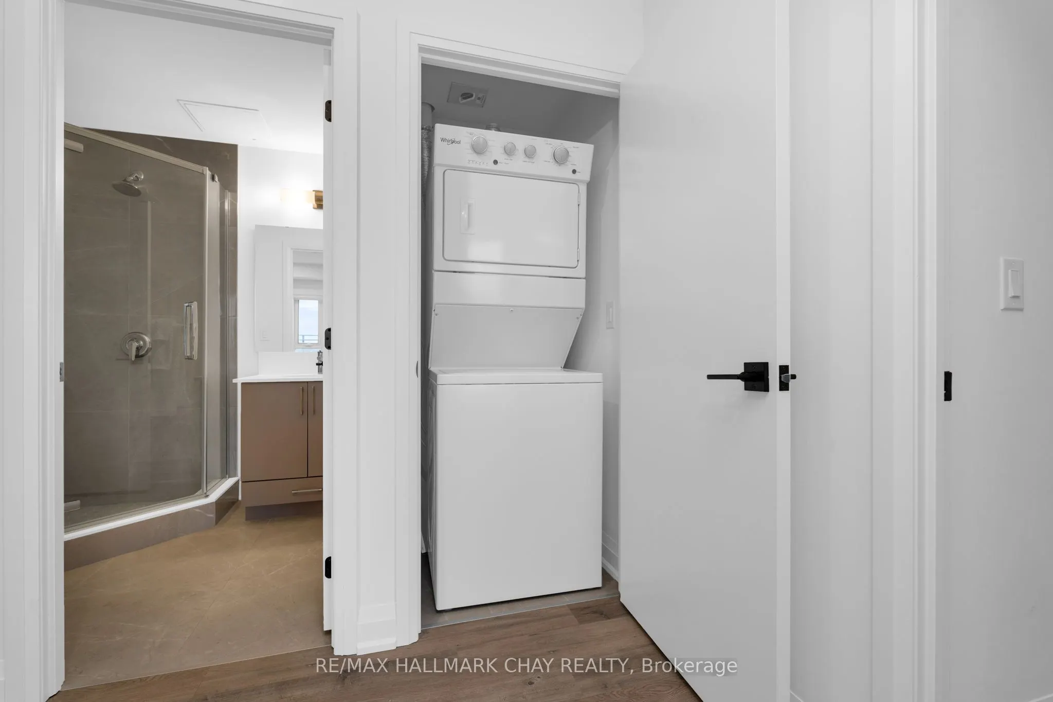 58 Lakeside Terrace #1105