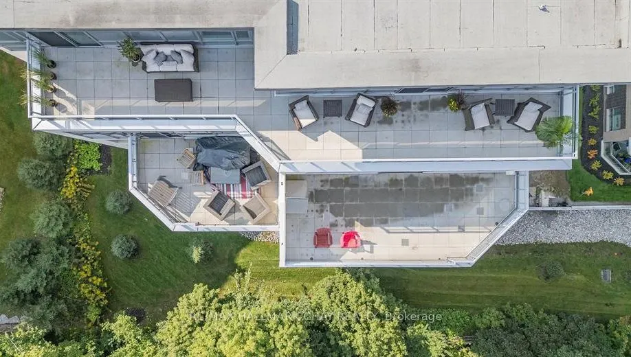 58 Lakeside Terrace #1105