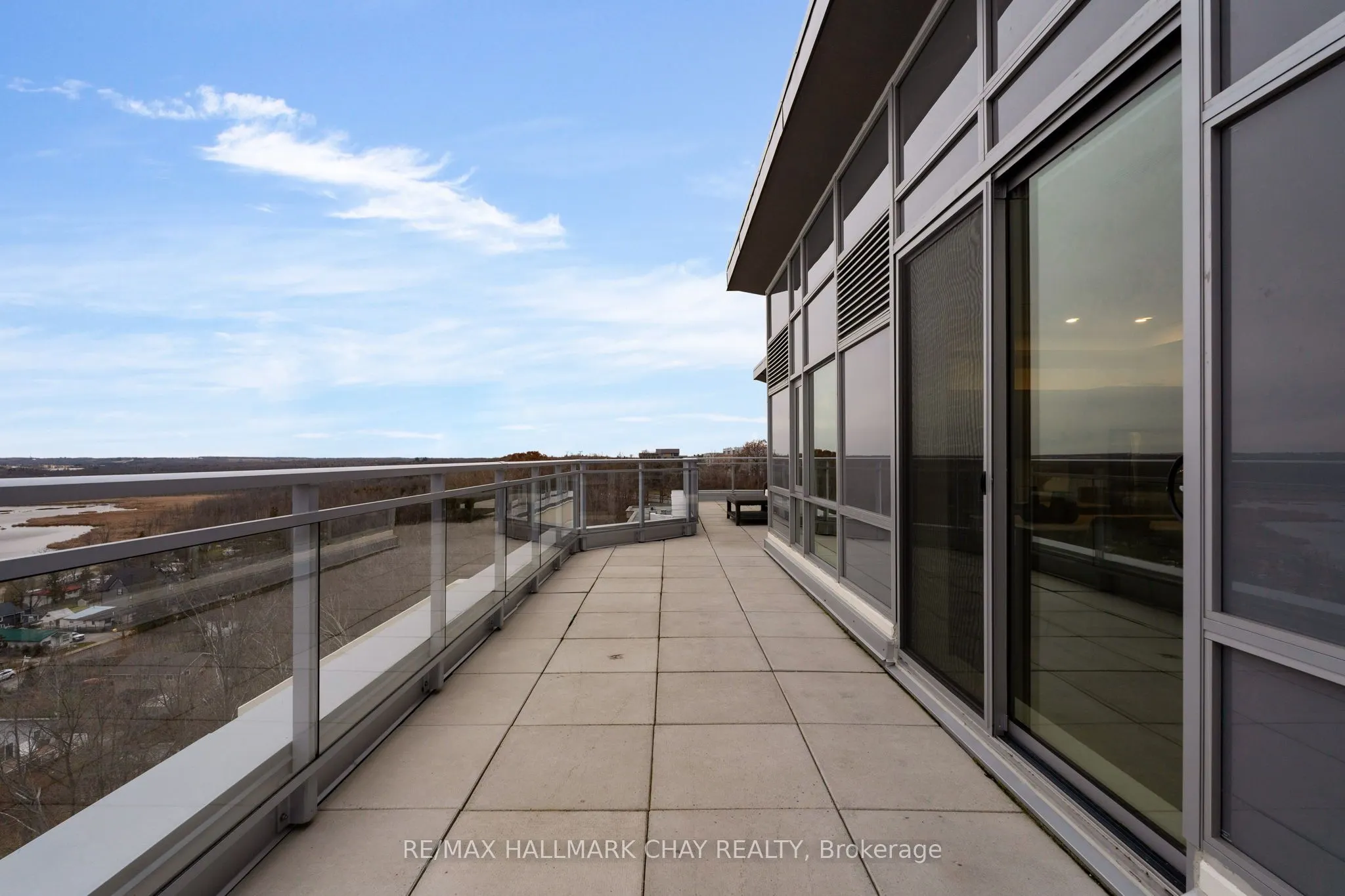 58 Lakeside Terrace #1105