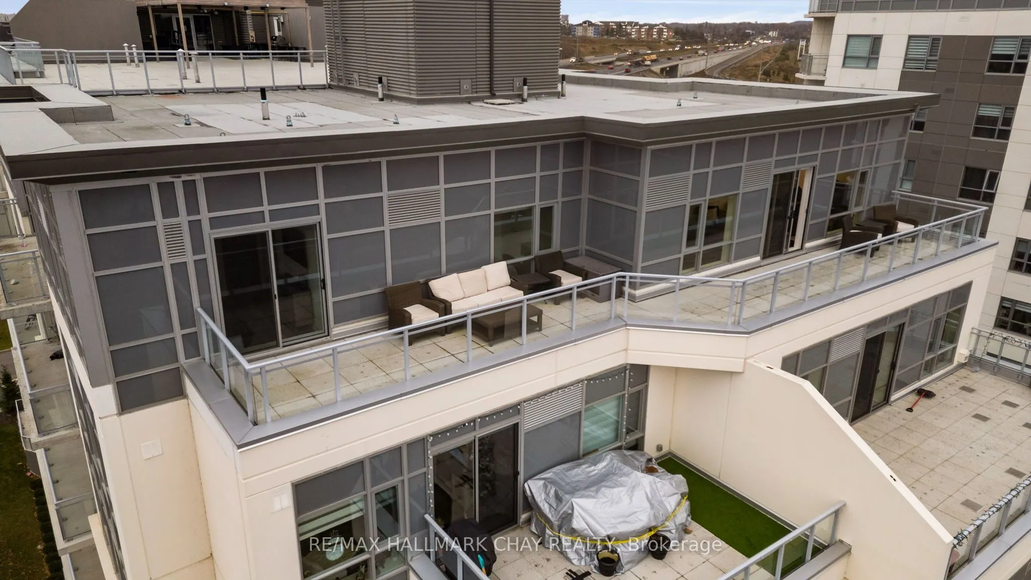 58 Lakeside Terrace #1105