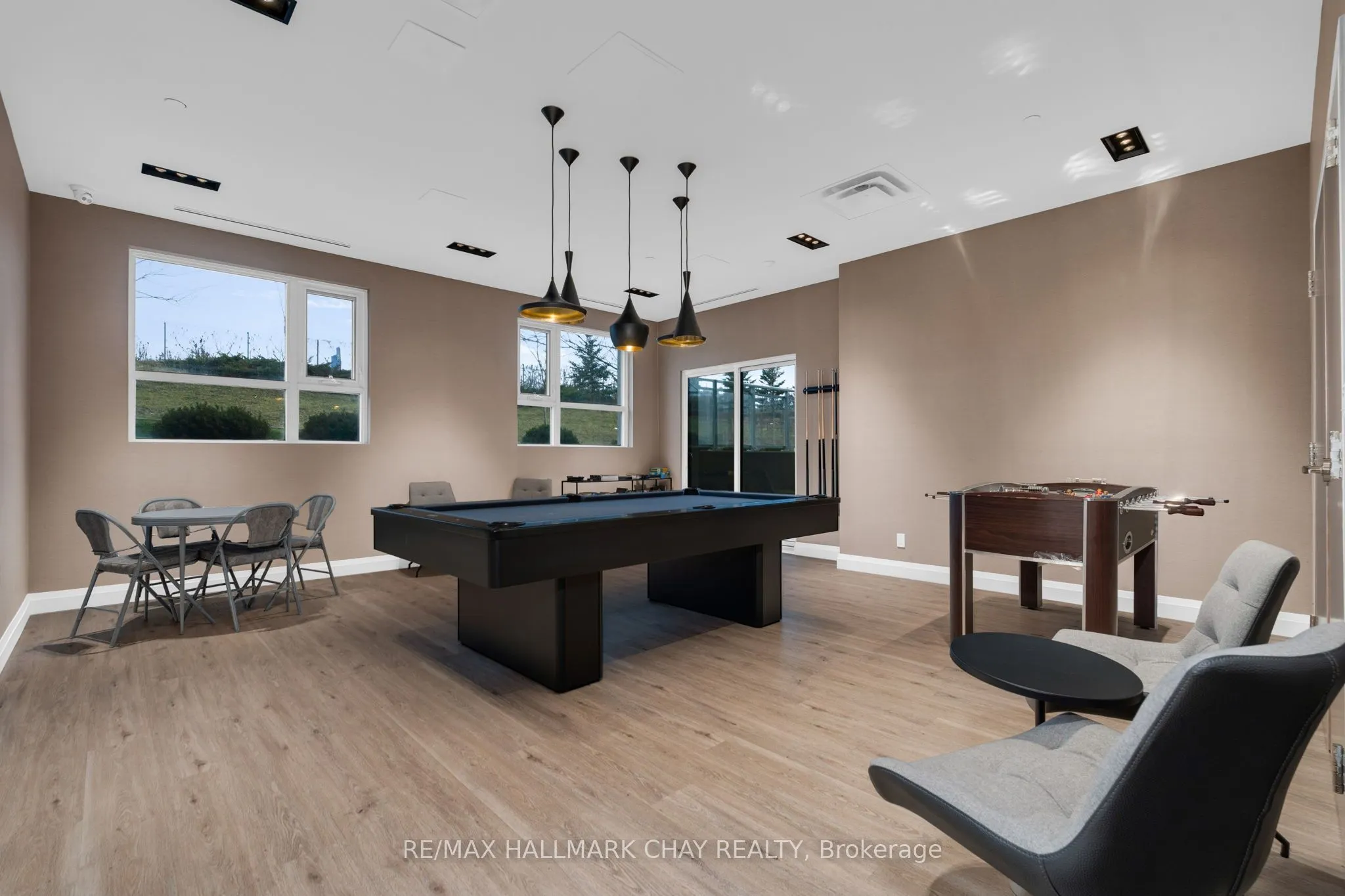 58 Lakeside Terrace #1105