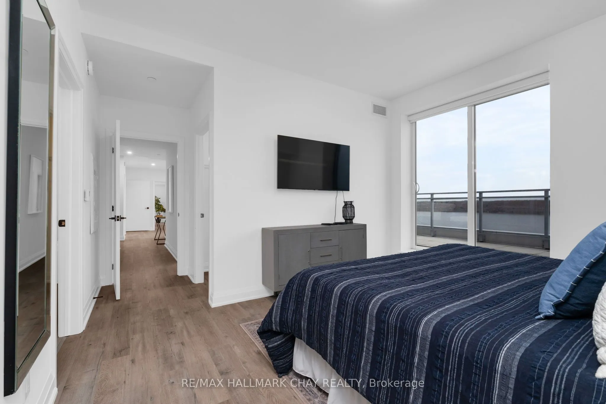 58 Lakeside Terrace #1105