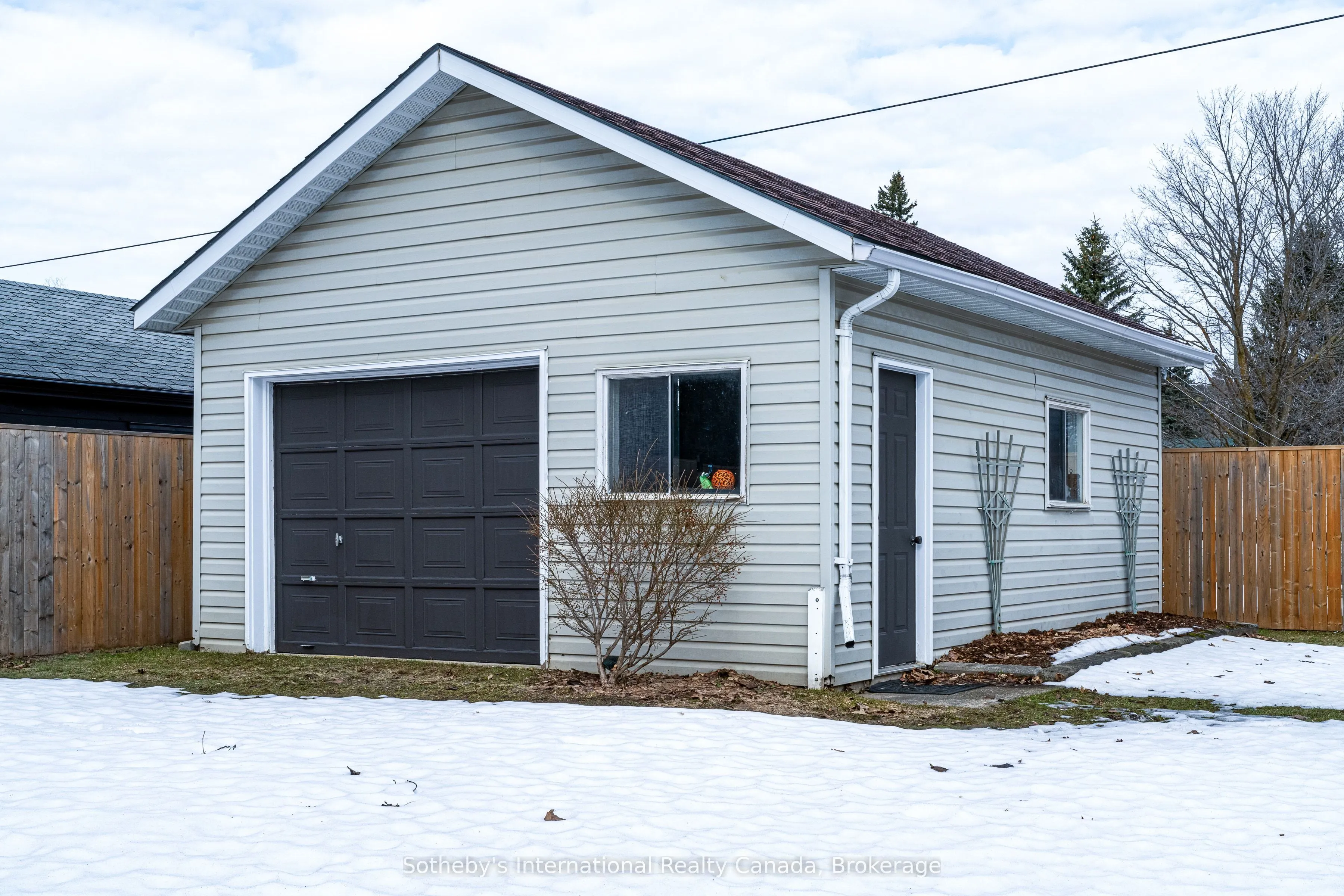 154 Mary Street