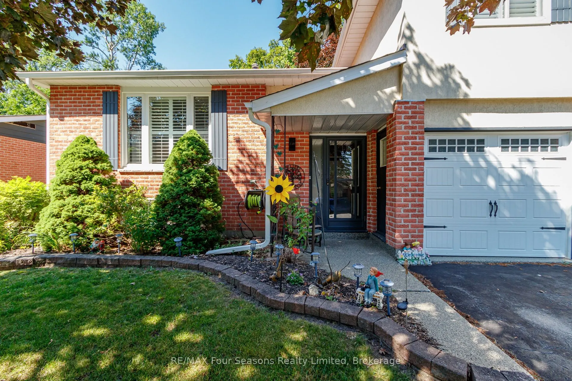 218 Datas Drive