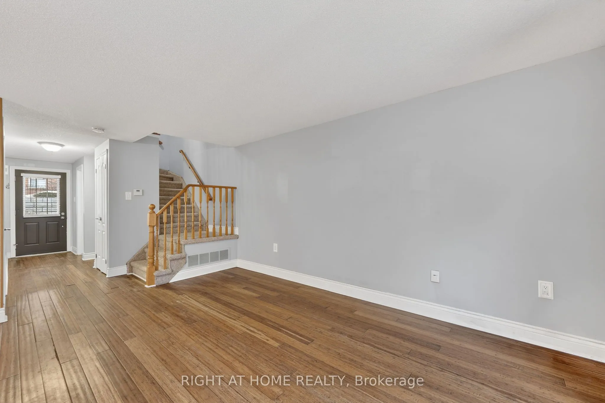 32 Sawmill Road #10