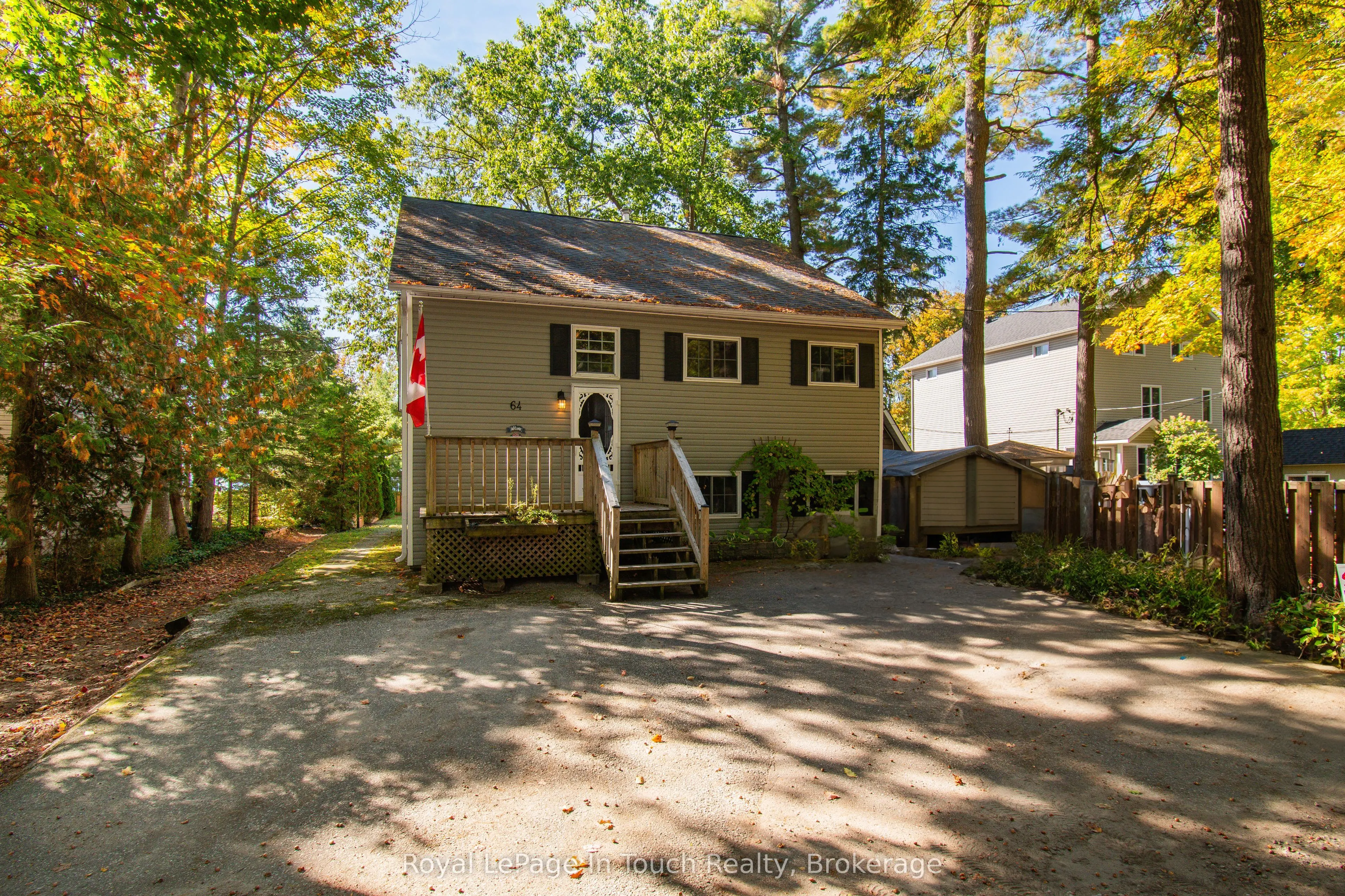 64 Wahnekewening Drive