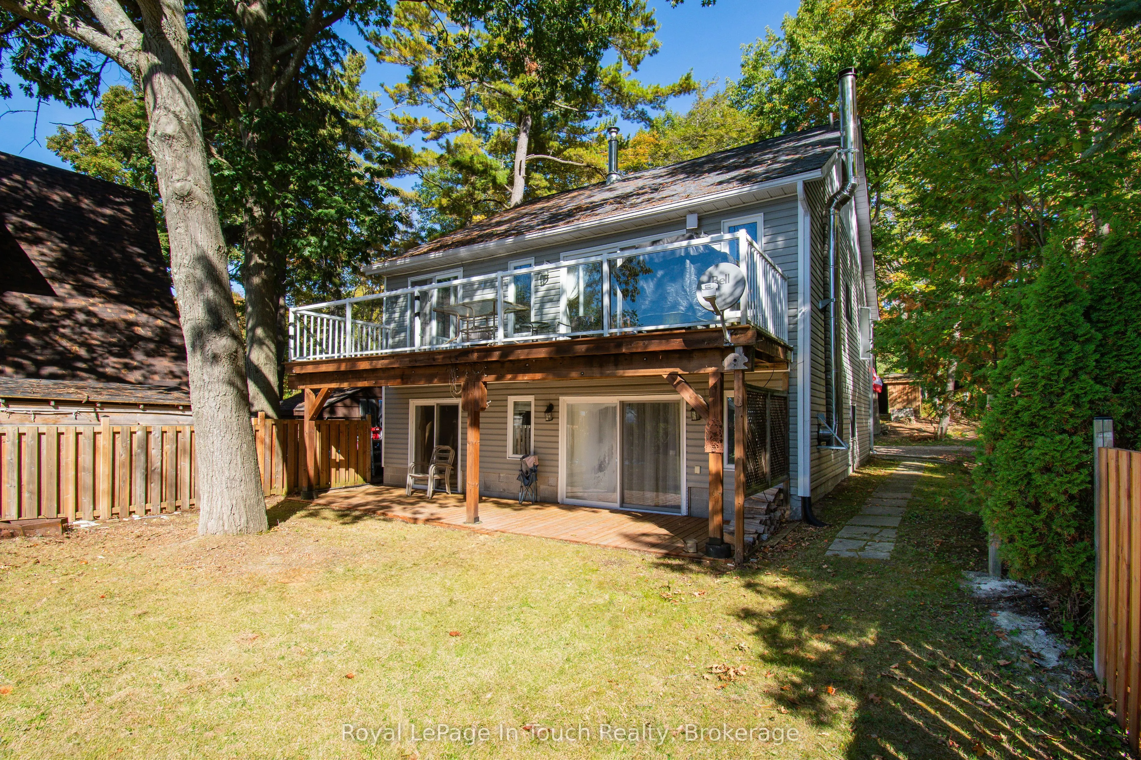 64 Wahnekewening Drive
