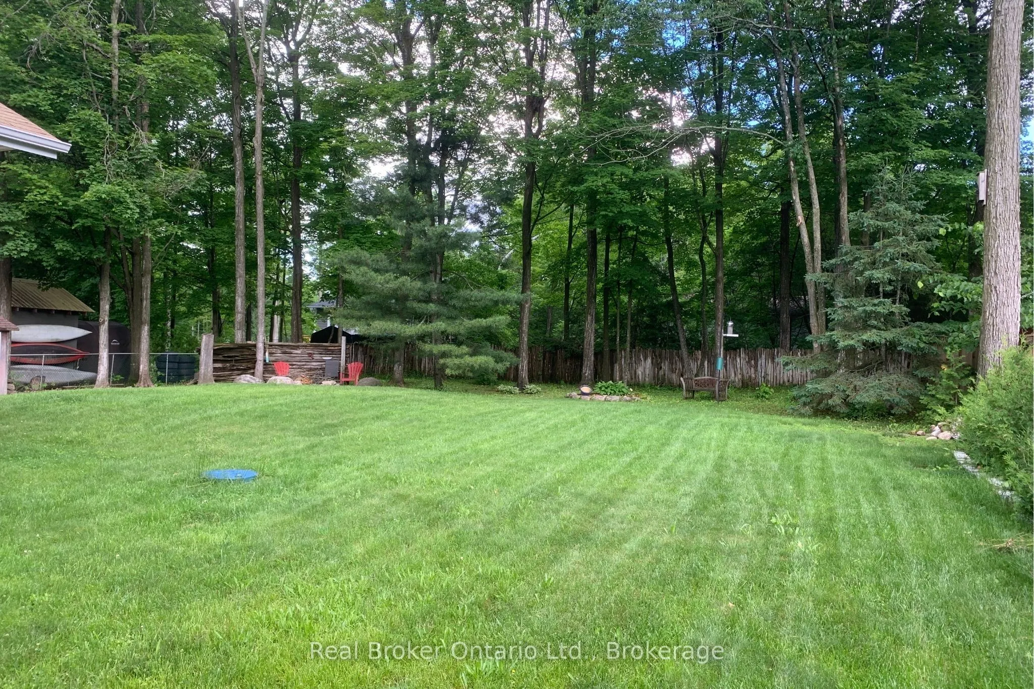 16 Mundy Avenue