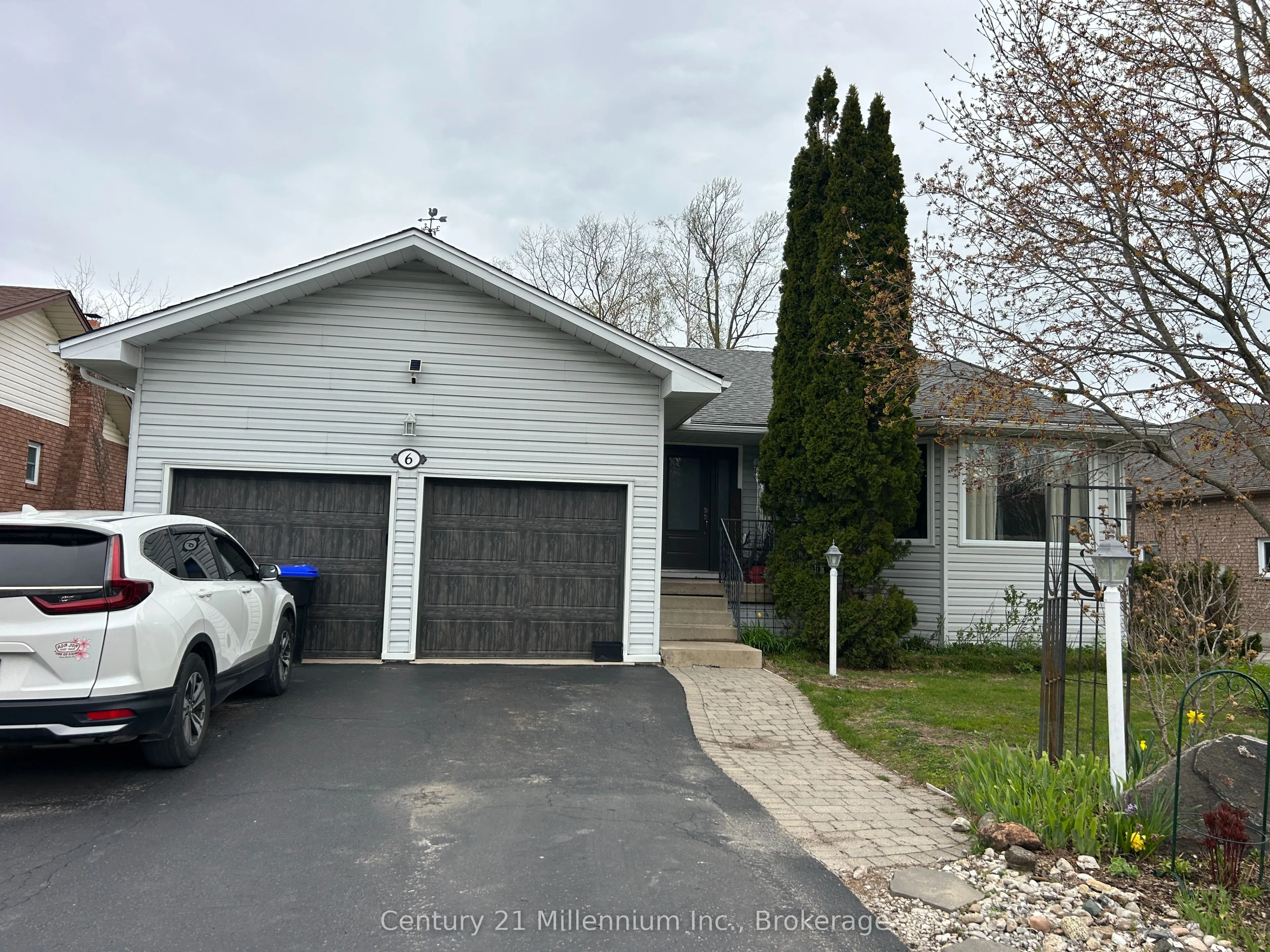 6 Royal Beech Drive