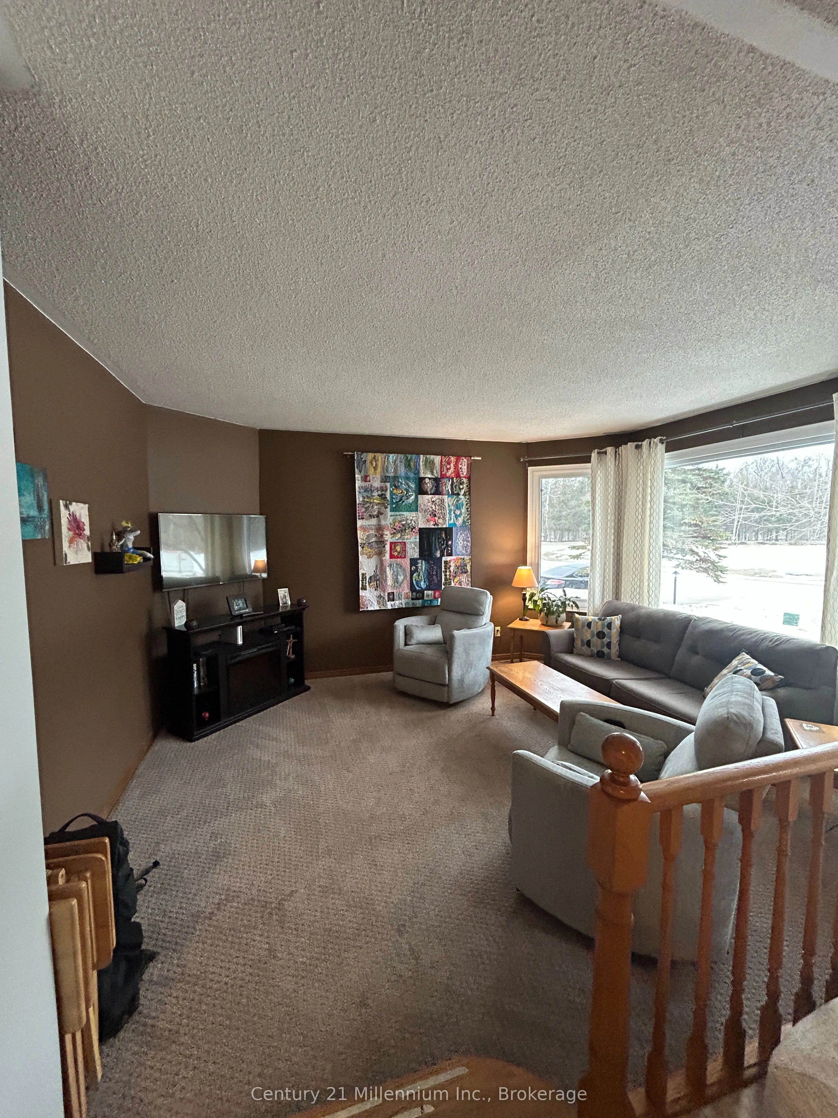 6 Royal Beech Drive