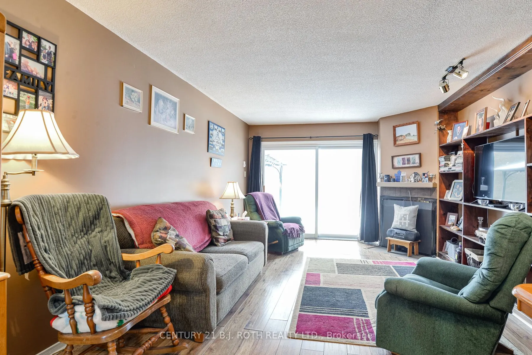 71 Laguna Parkway #15