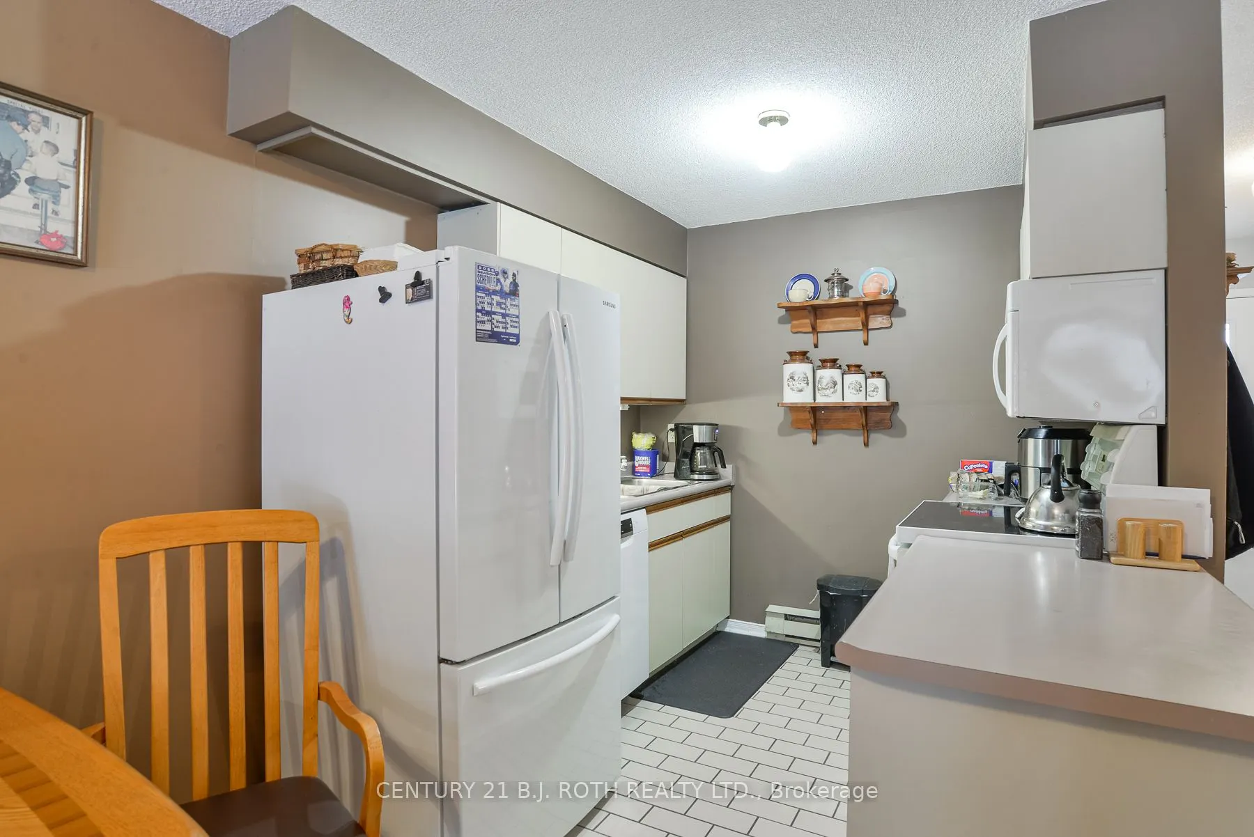 71 Laguna Parkway #15