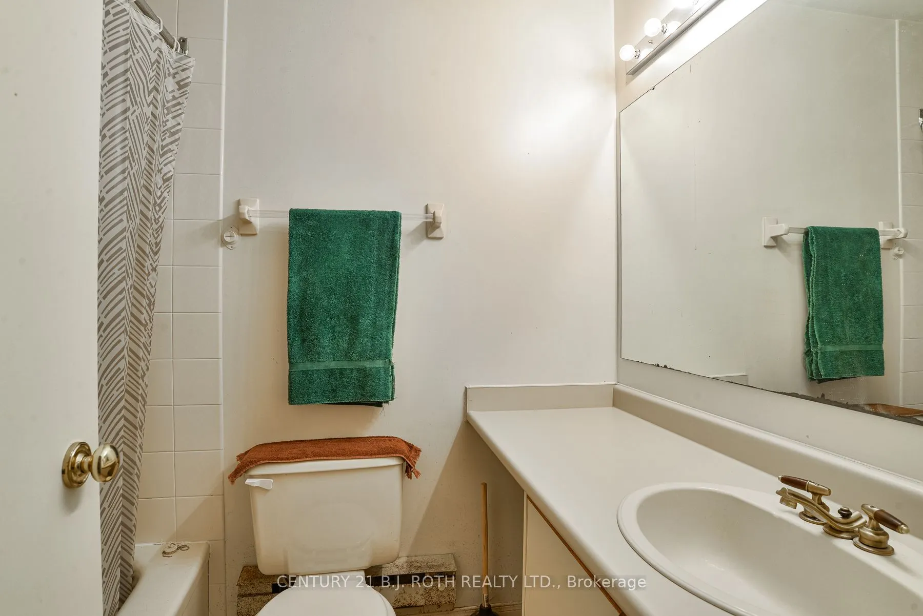 71 Laguna Parkway #15