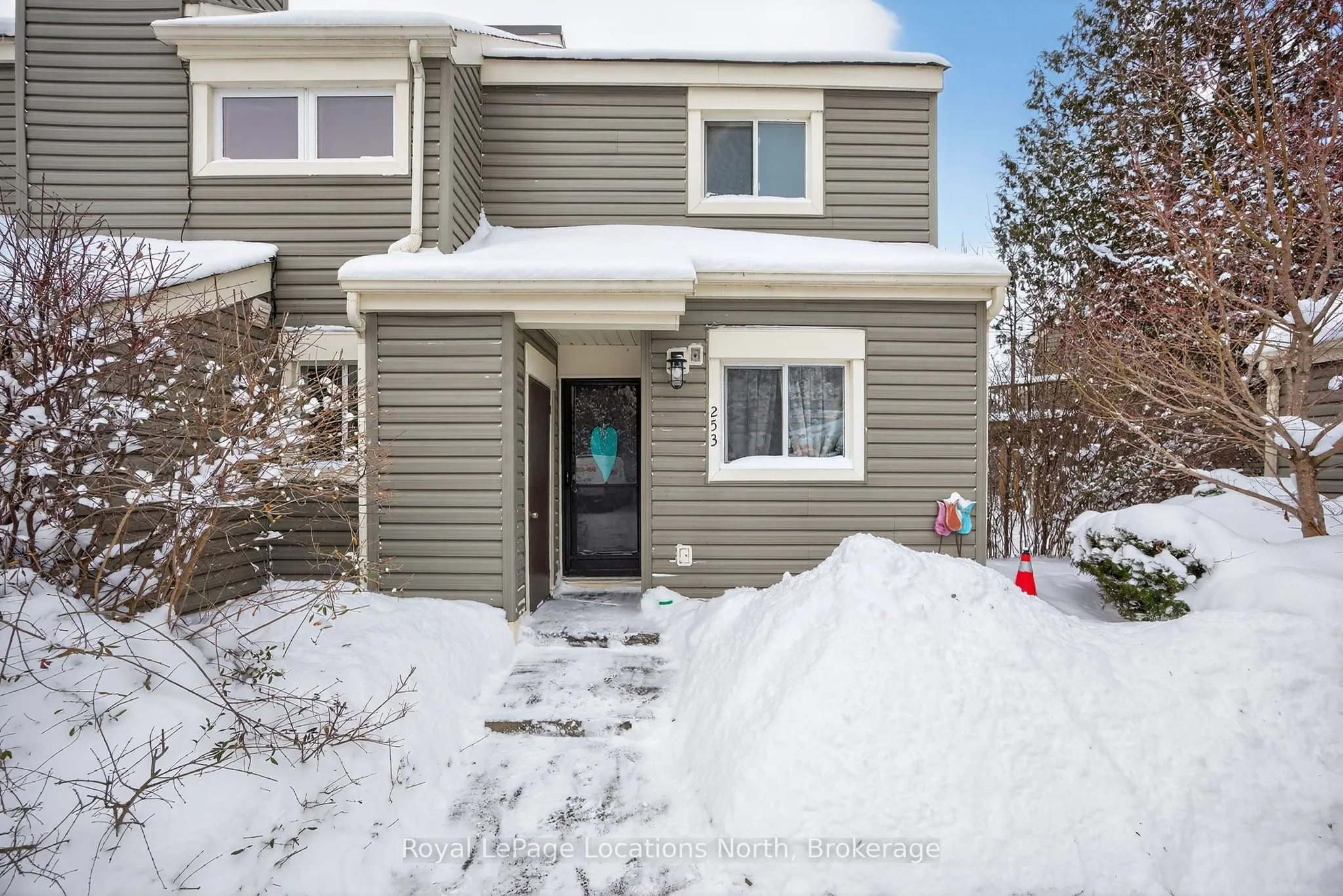 13 Harbour Street W #253