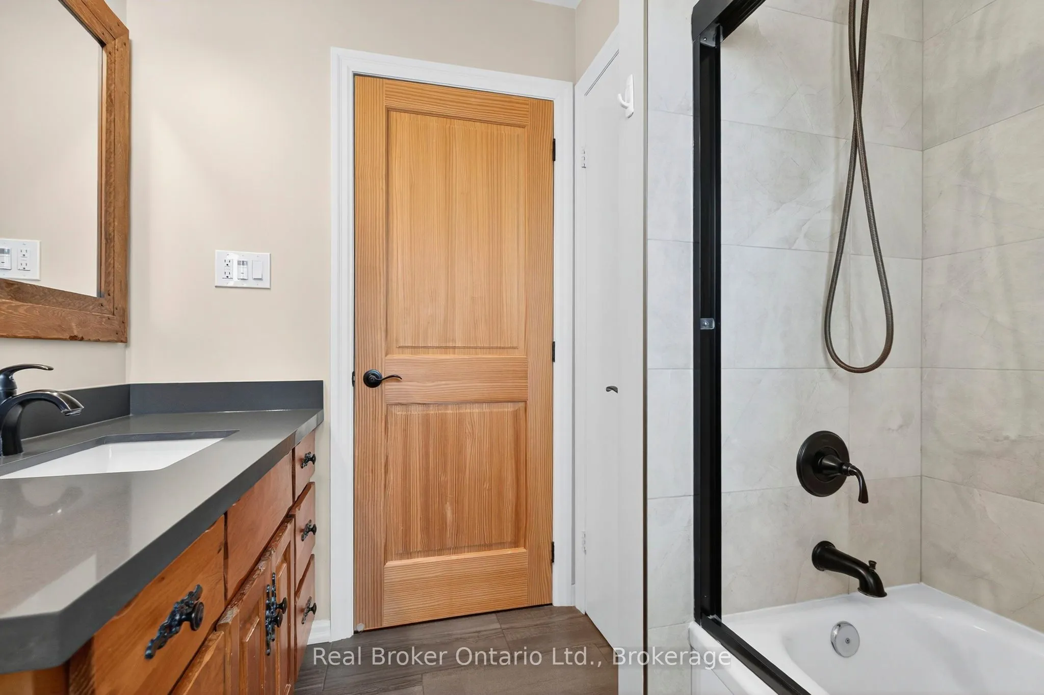 1948 Tiny Beaches Road S