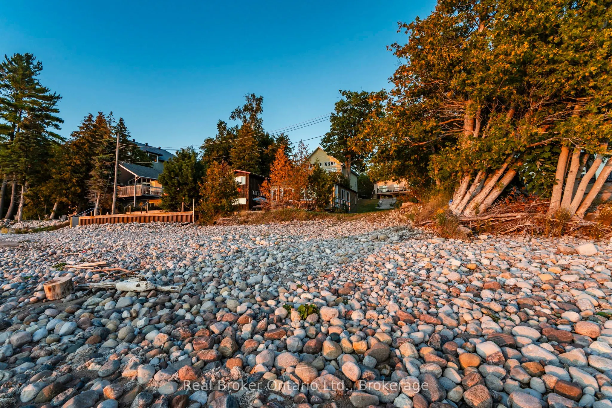 1948 Tiny Beaches Road S