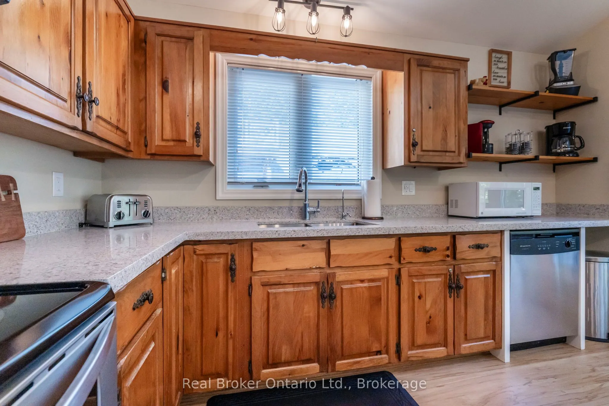 1948 Tiny Beaches Road S