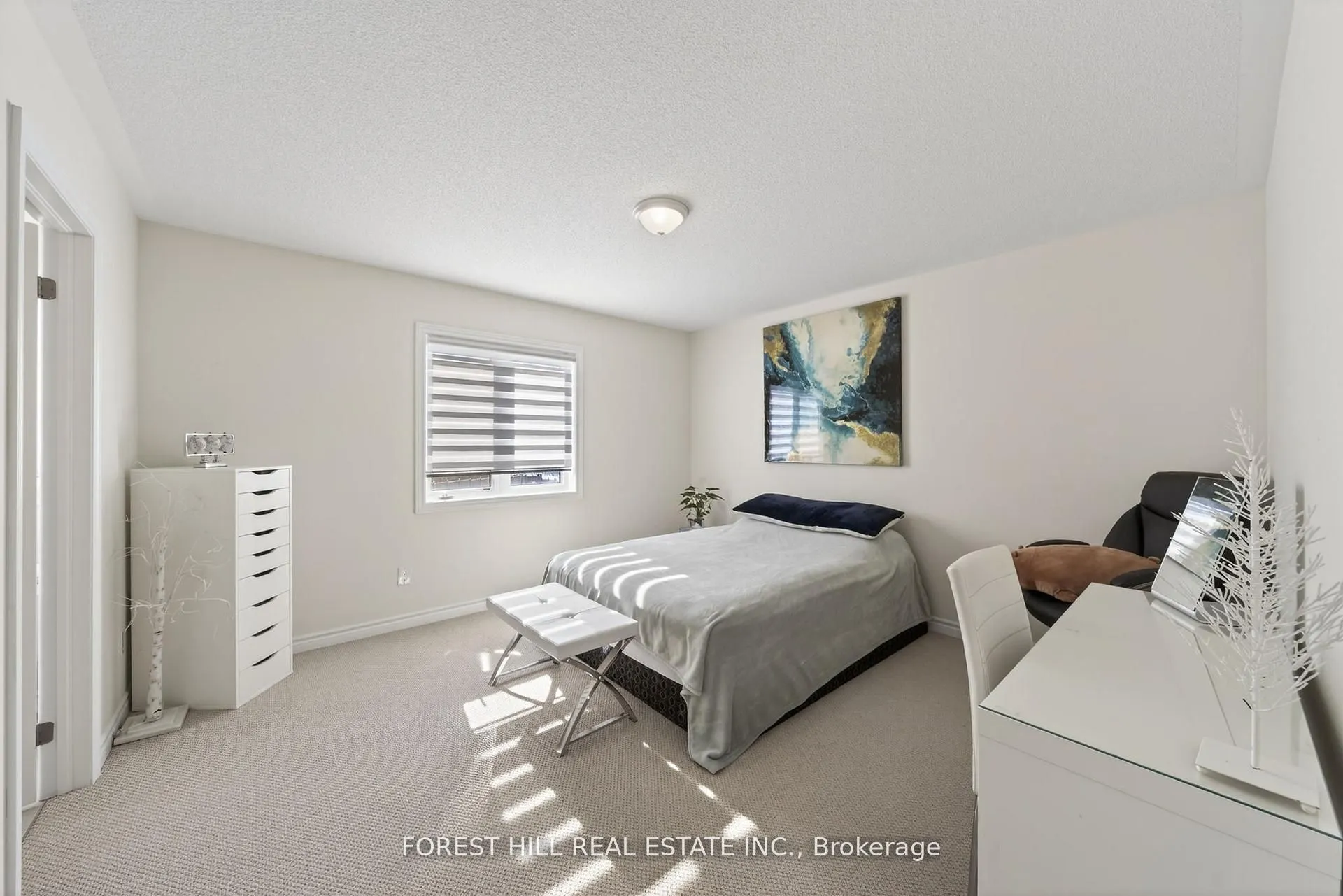 37 Rugman Crescent