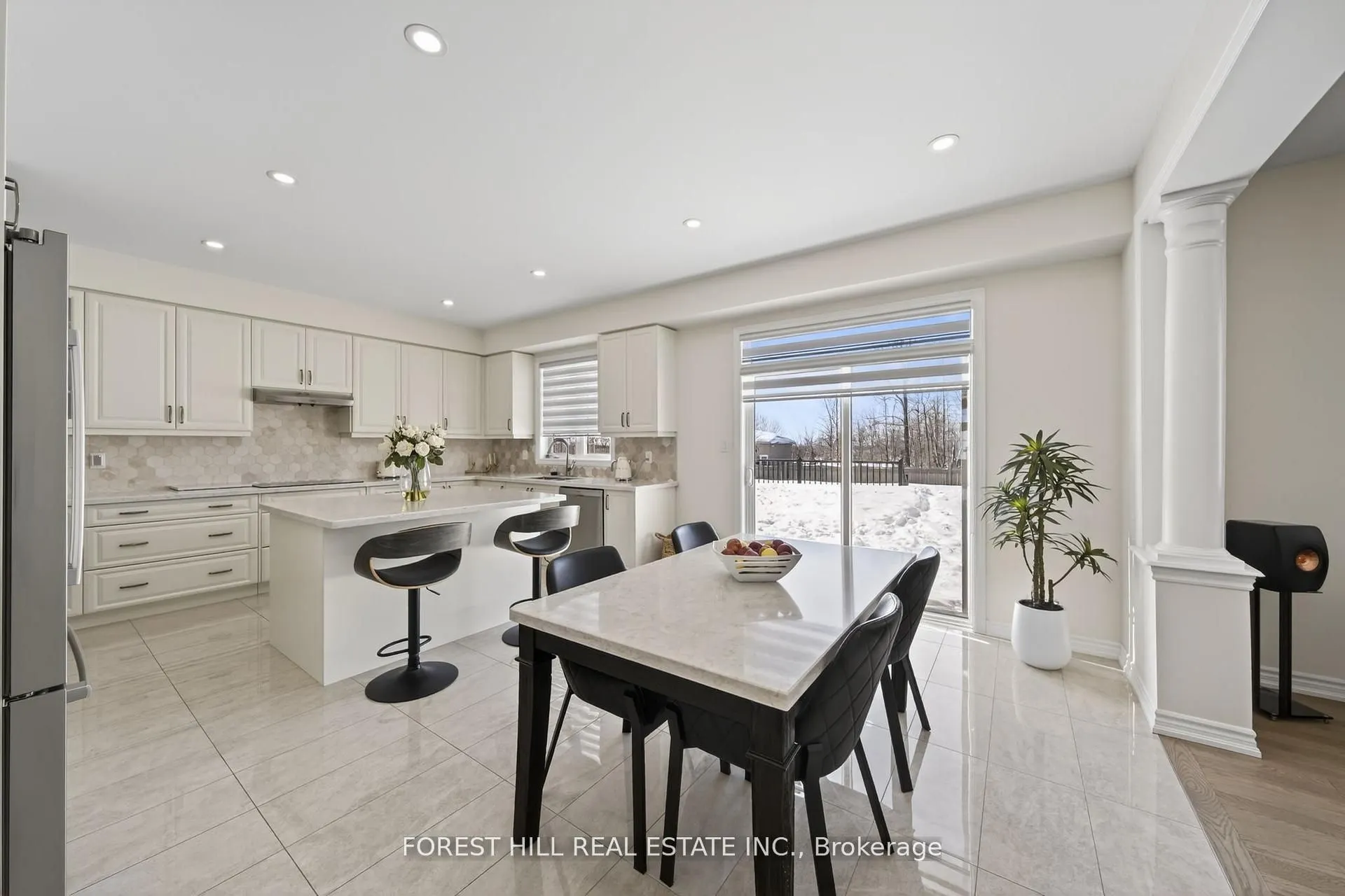 37 Rugman Crescent