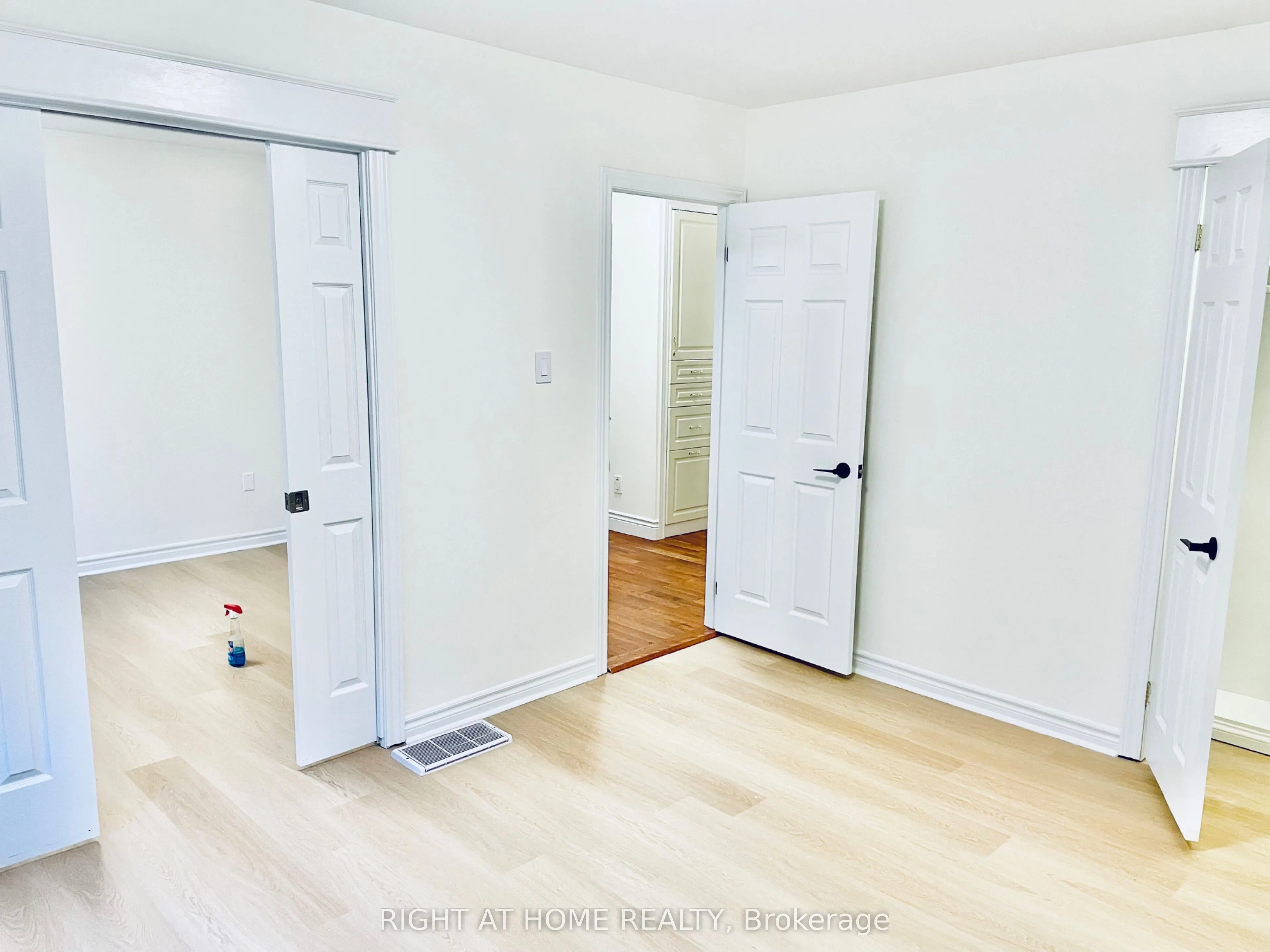 6 Beechcroft Circle