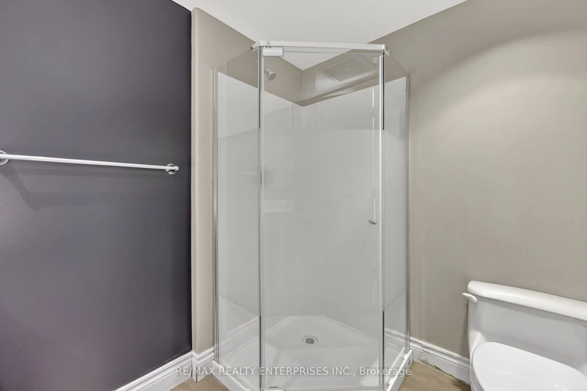 90 Highland Drive #2014/15