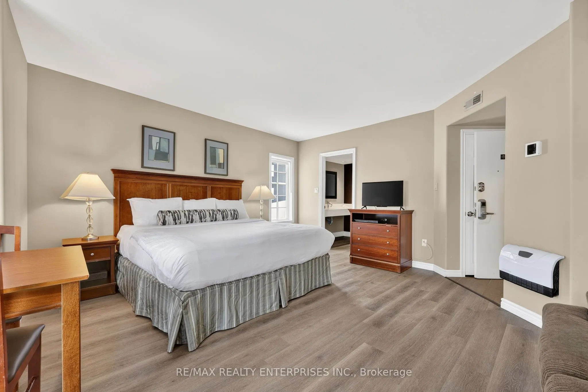 90 Highland Drive #2014/15