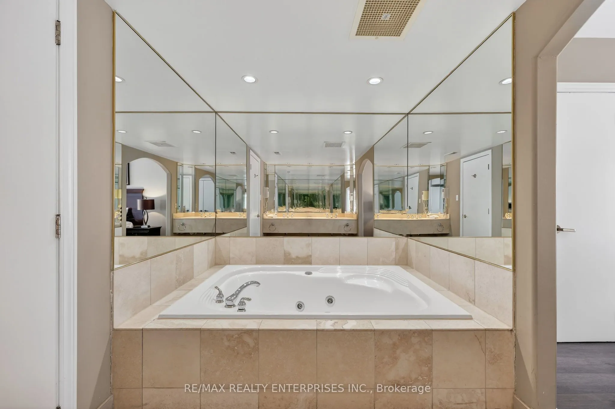 90 Highland Drive #2014/15