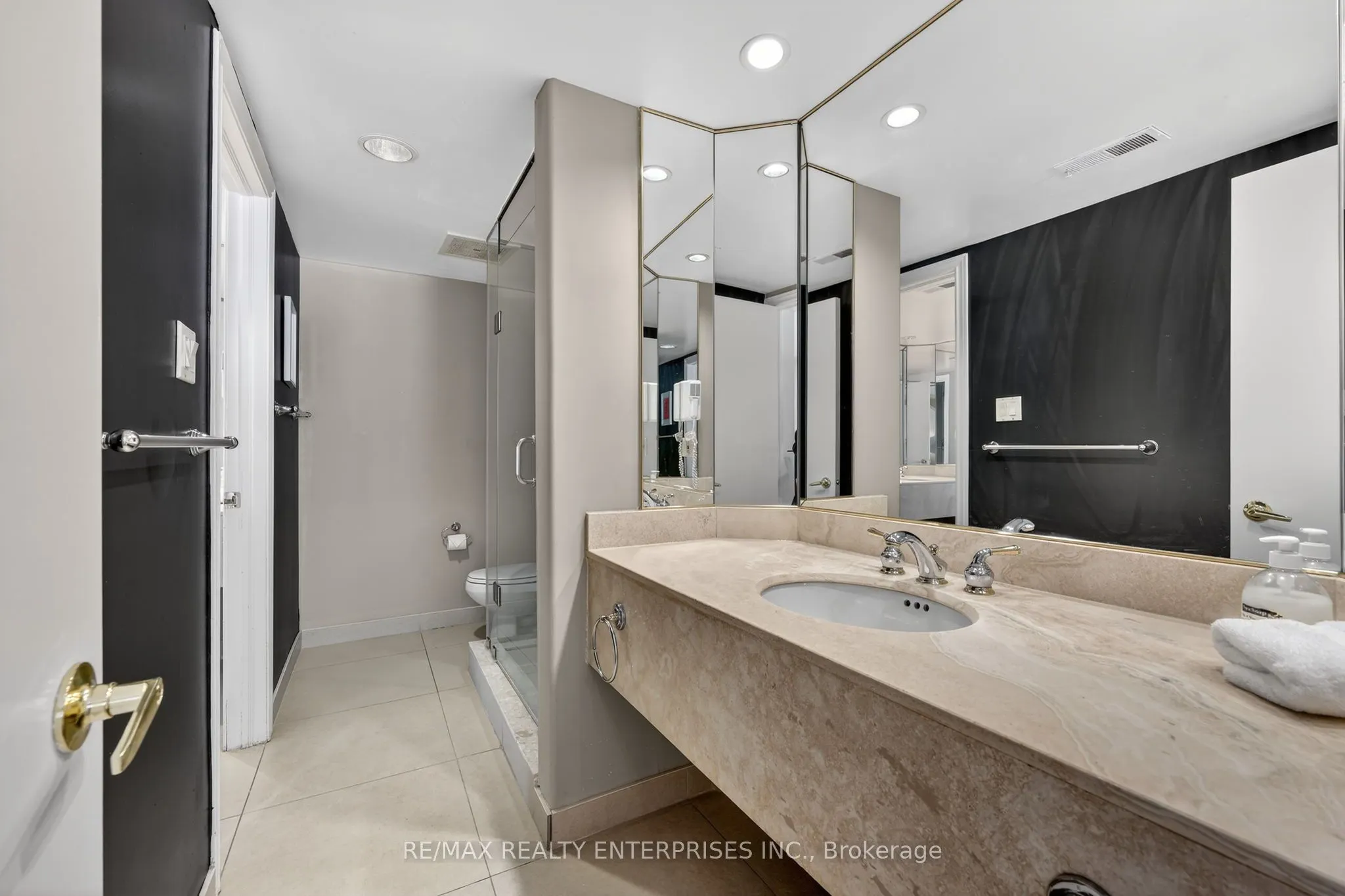 90 Highland Drive #2014/15