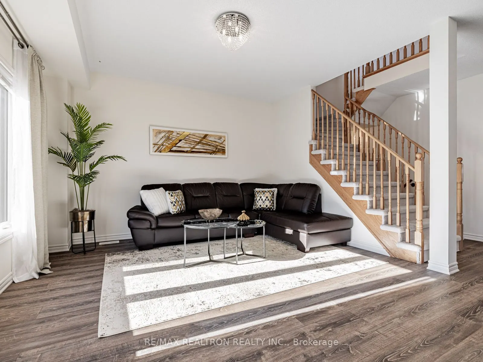 6 Bobolink Drive